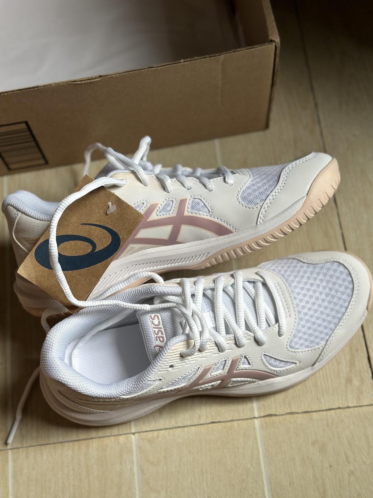 ASICS Women's Upcourt 6 Volleyball Shoes customer photo 2
