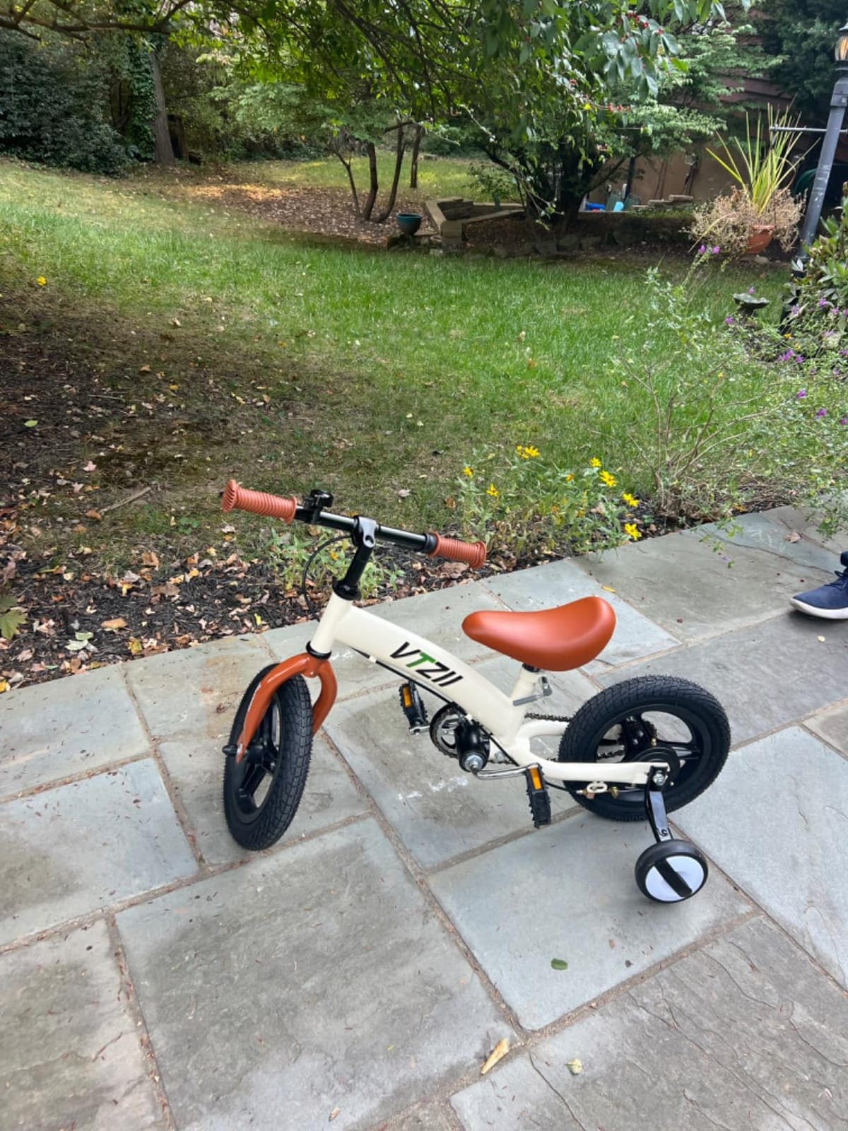Balance Bike 2 in 1 with Pedals Brake Training Wheels Kickstand Pneumatic tyre, for Kids 2-7 Years Old, Kids Bike 12 14 16 inch customer photo 2