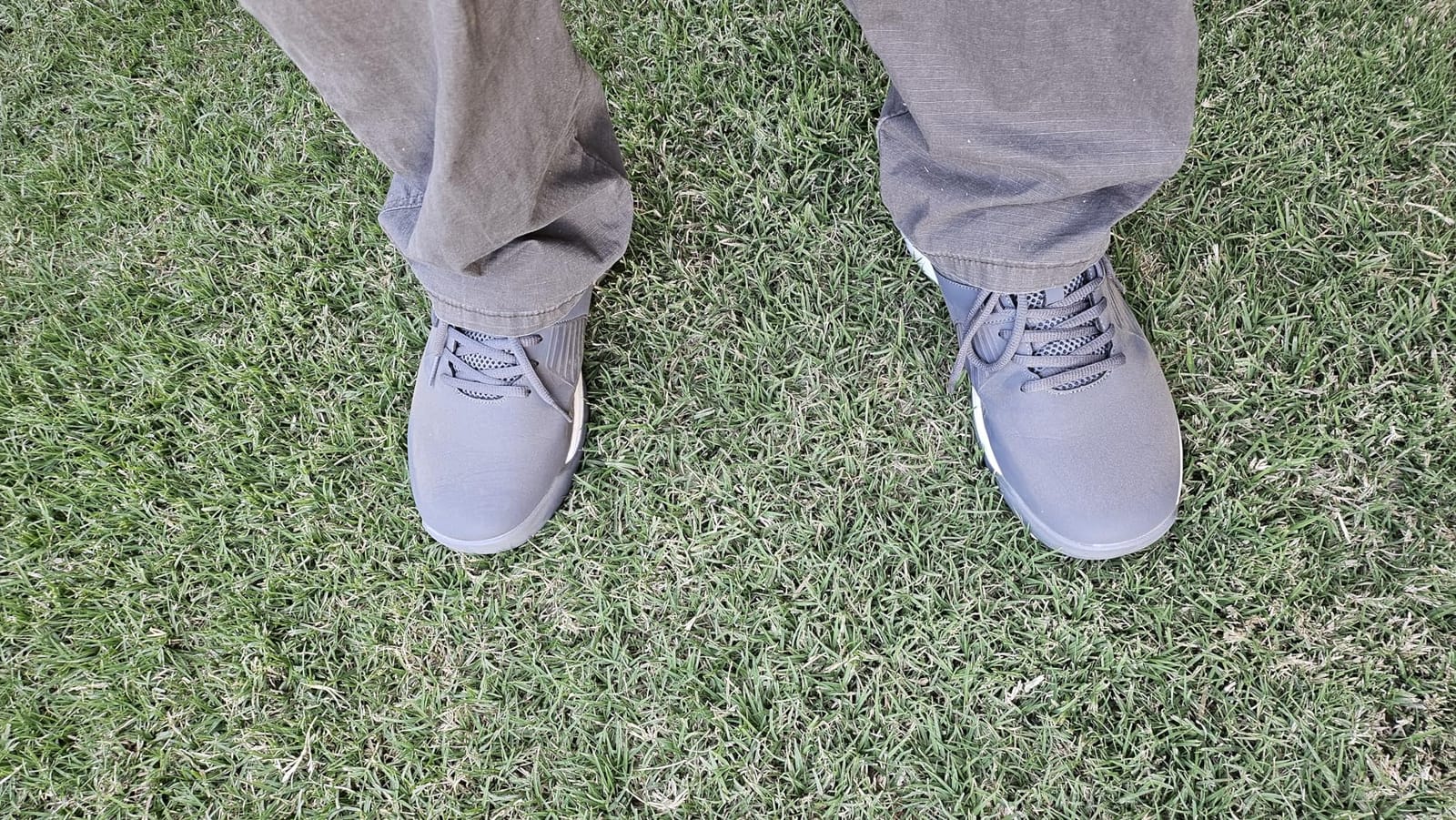 FitVille Extra Wide Men's Golf Shoes Waterproof, Professional Outdoor Spiked Golf Shoes for Men with Arch Support customer photo 2