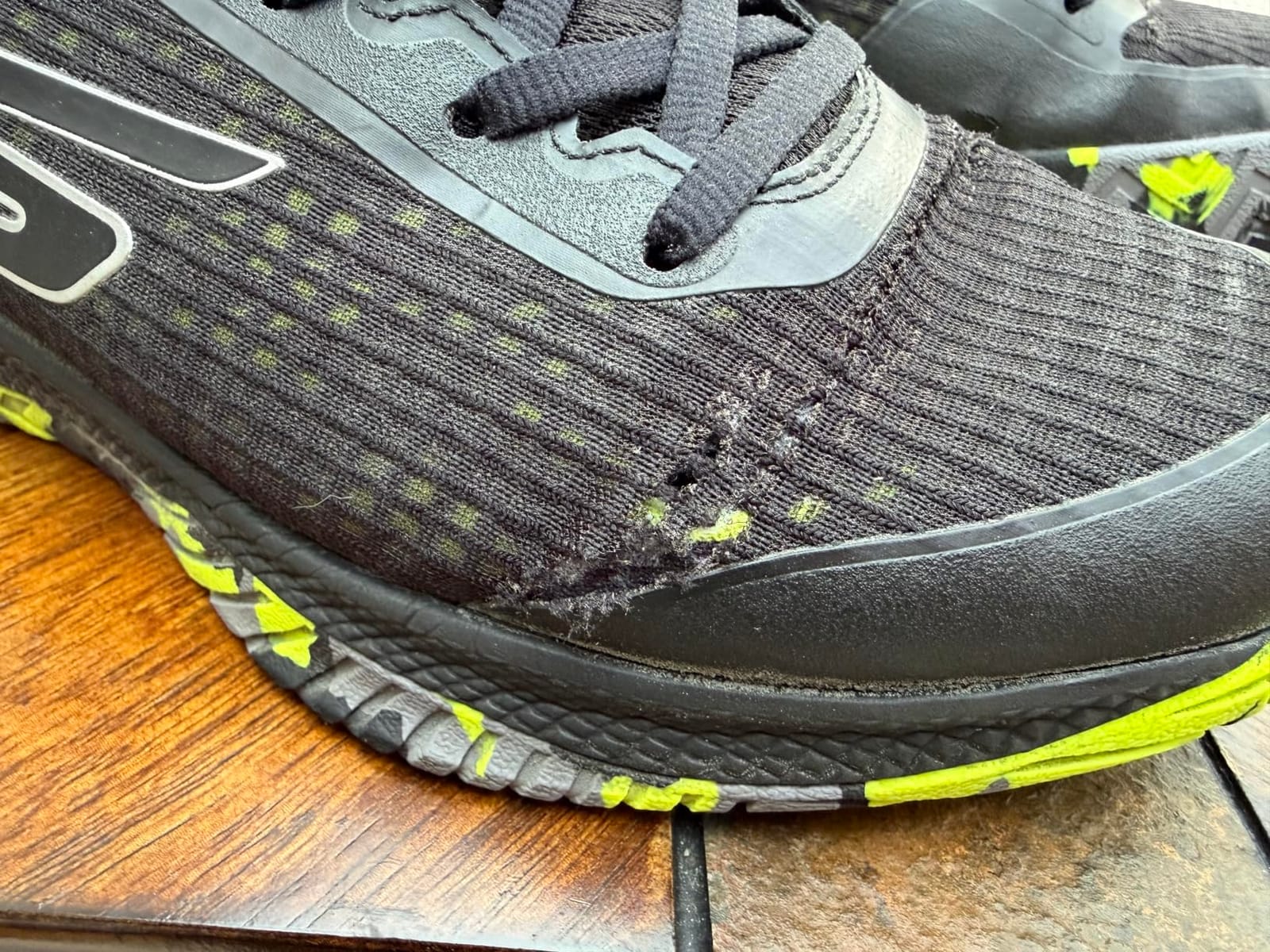 Skechers Men's Viper Court Pro Pickleball Sneaker customer photo 1