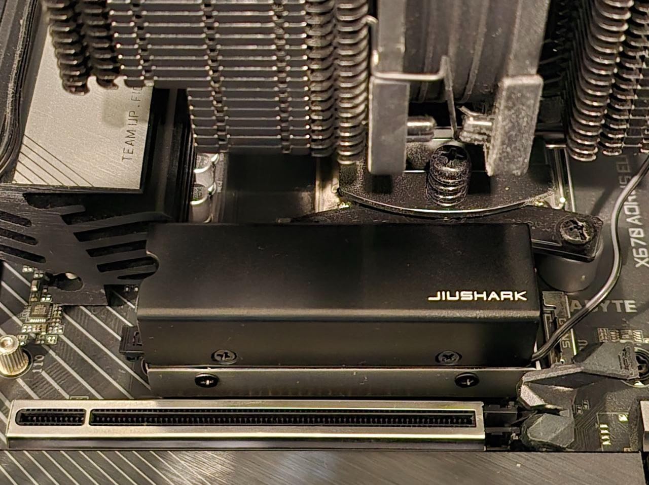 Crucial T705 PCIe Gen5 NVMe 2TB SSD, Up to 14,500MB/s, TLC NAND, Intel & Ryzen Compatible, for Hardcore Gaming & High-Speed Storage, Solid State Drive, Includes 1Mo Adobe CC – CT2000T705SSD3 customer photo 1