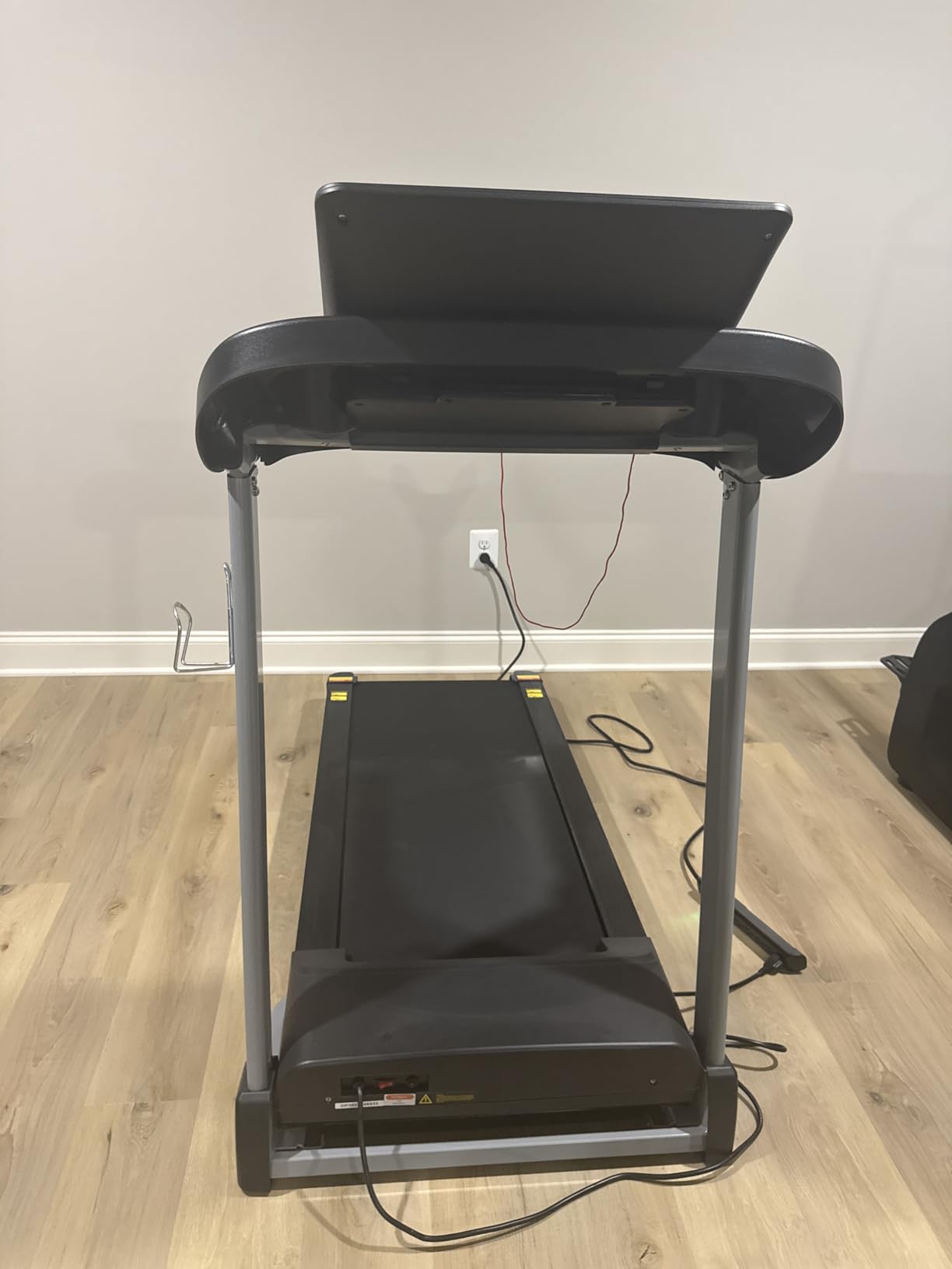 HUAGEED Treadmills for Home, 18% Auto Incline, Heavy Duty 400LBS Capacity | Quiet 3.5 HP Motor; 36 Workout Programs; Extra-Wide Running Belt; Walking & Running Exercise;Smart Bluetooth Connectivity customer photo 2