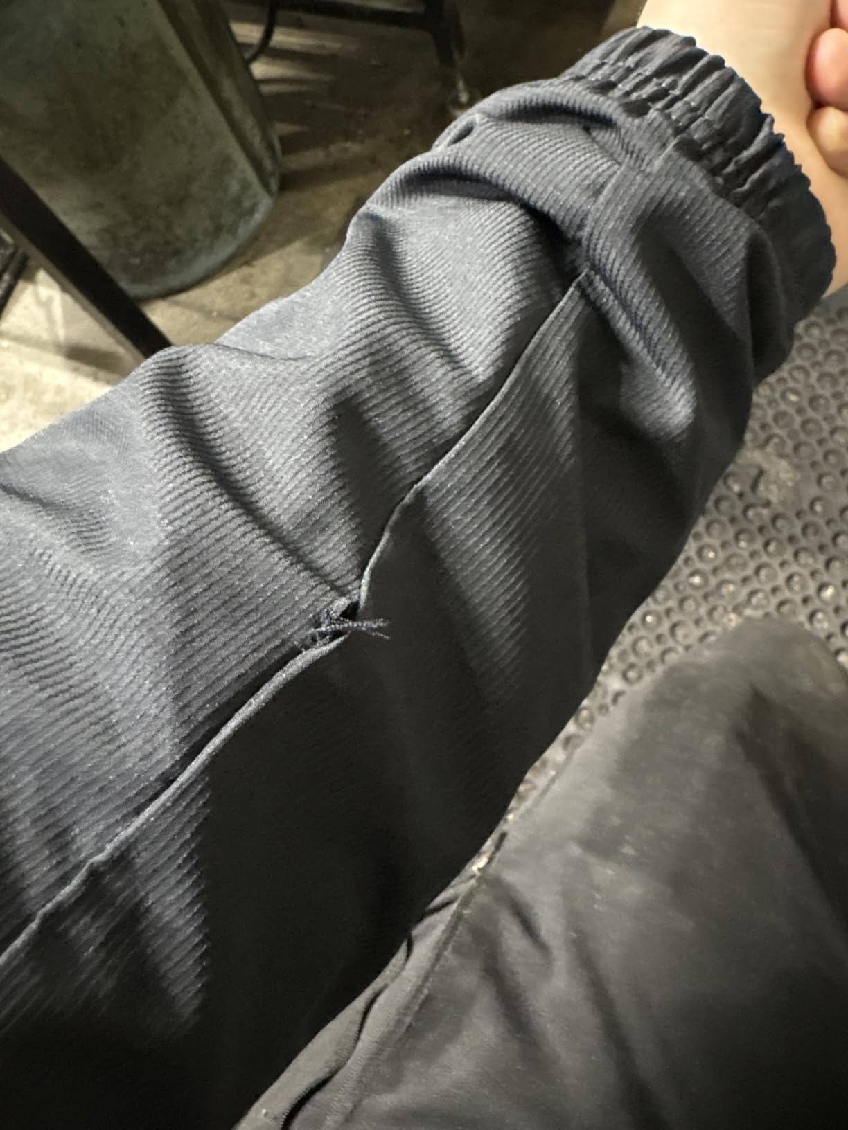 Under Armour Men's Rival Woven Windbreaker customer photo 2