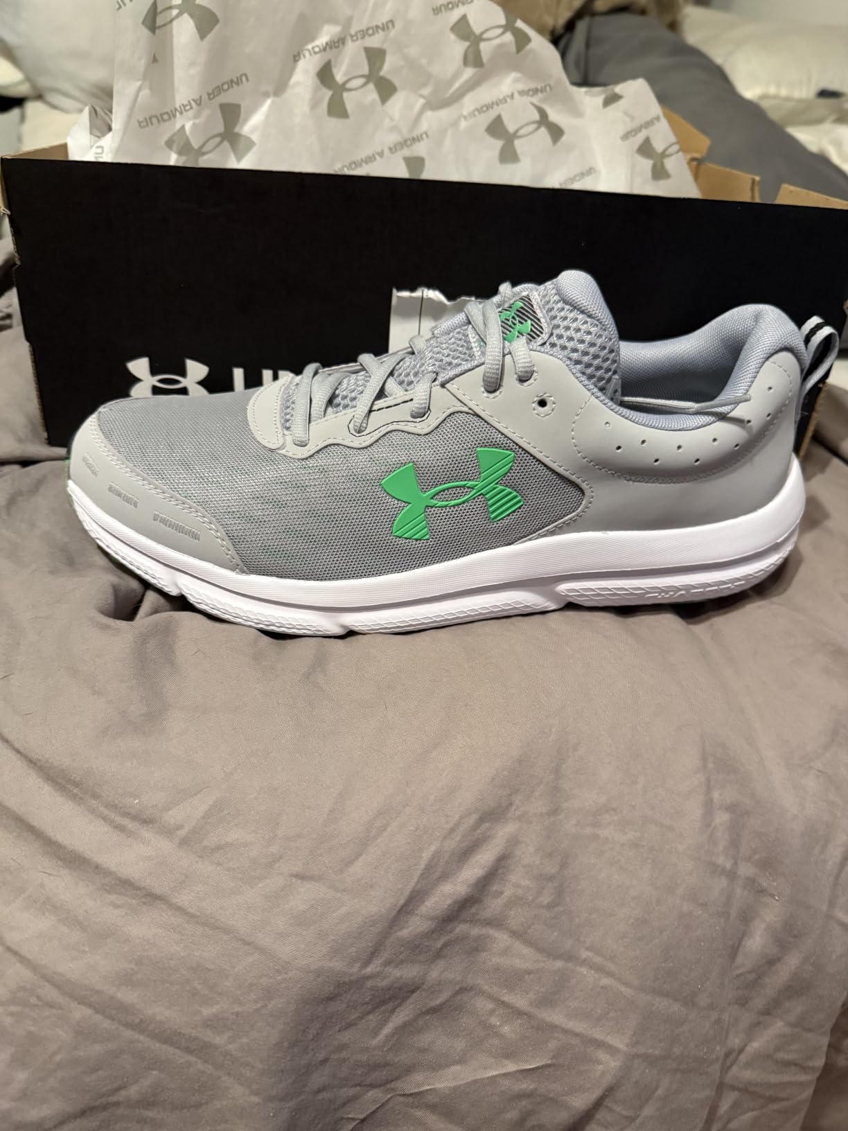 Under Armour Men's Charged Assert 10 Shoes customer photo 1
