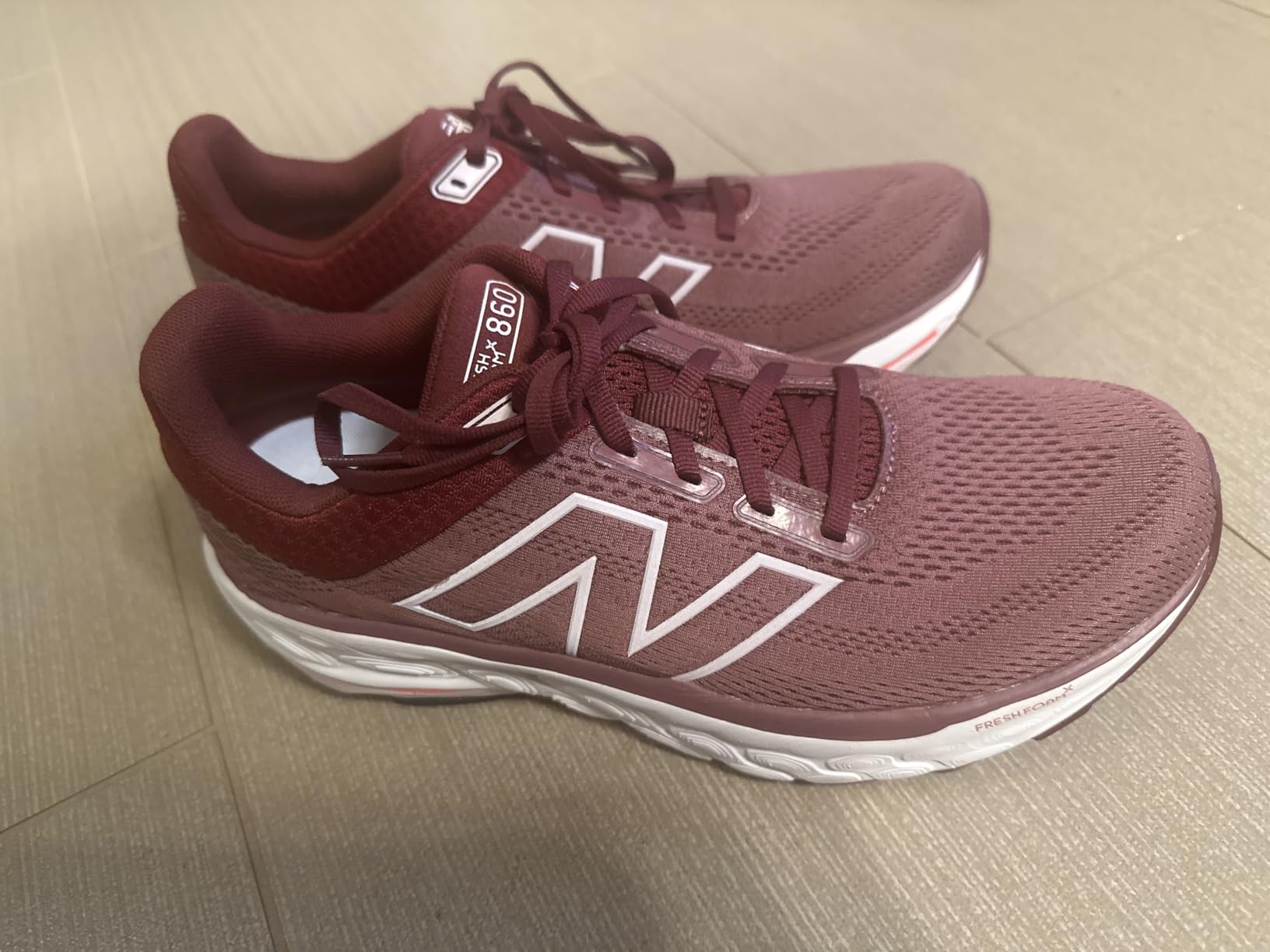 New Balance Women's Fresh Foam X 860 V14 customer photo 2