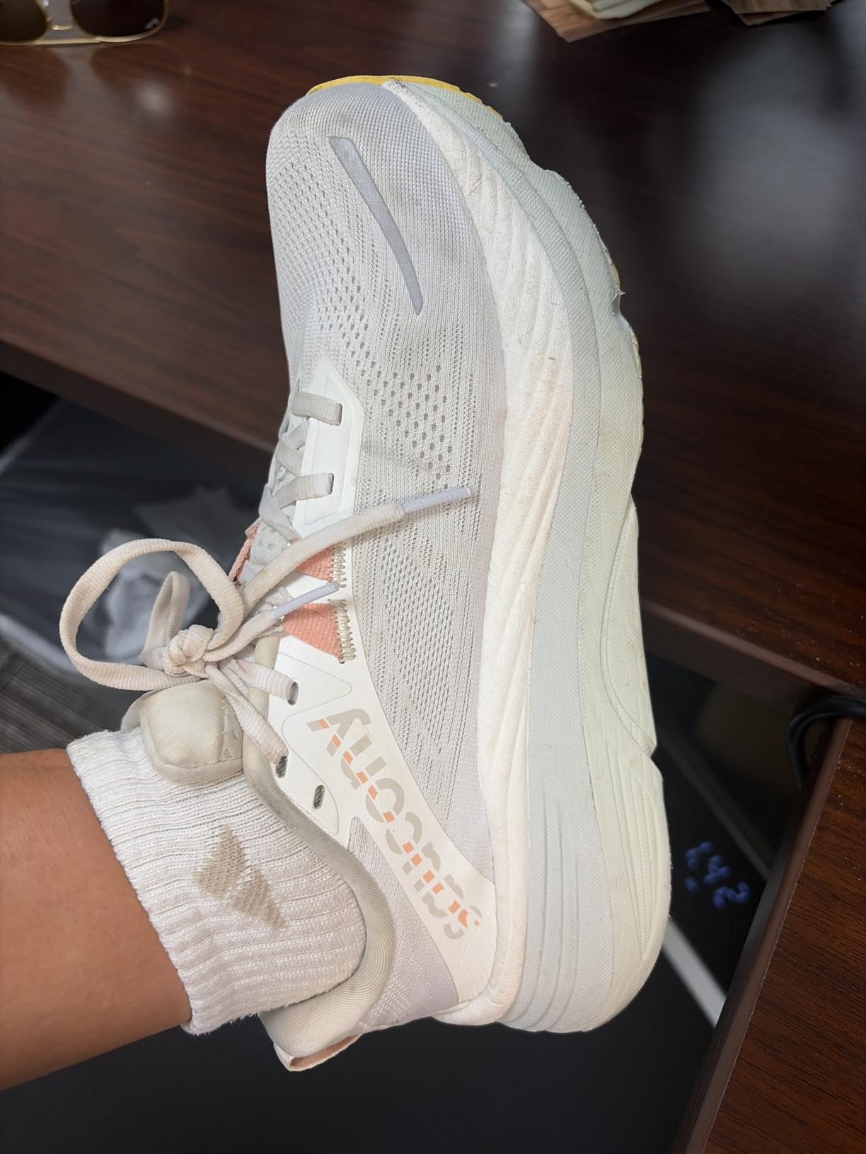 Saucony Women's Hurricane 24 Sneaker customer photo 1