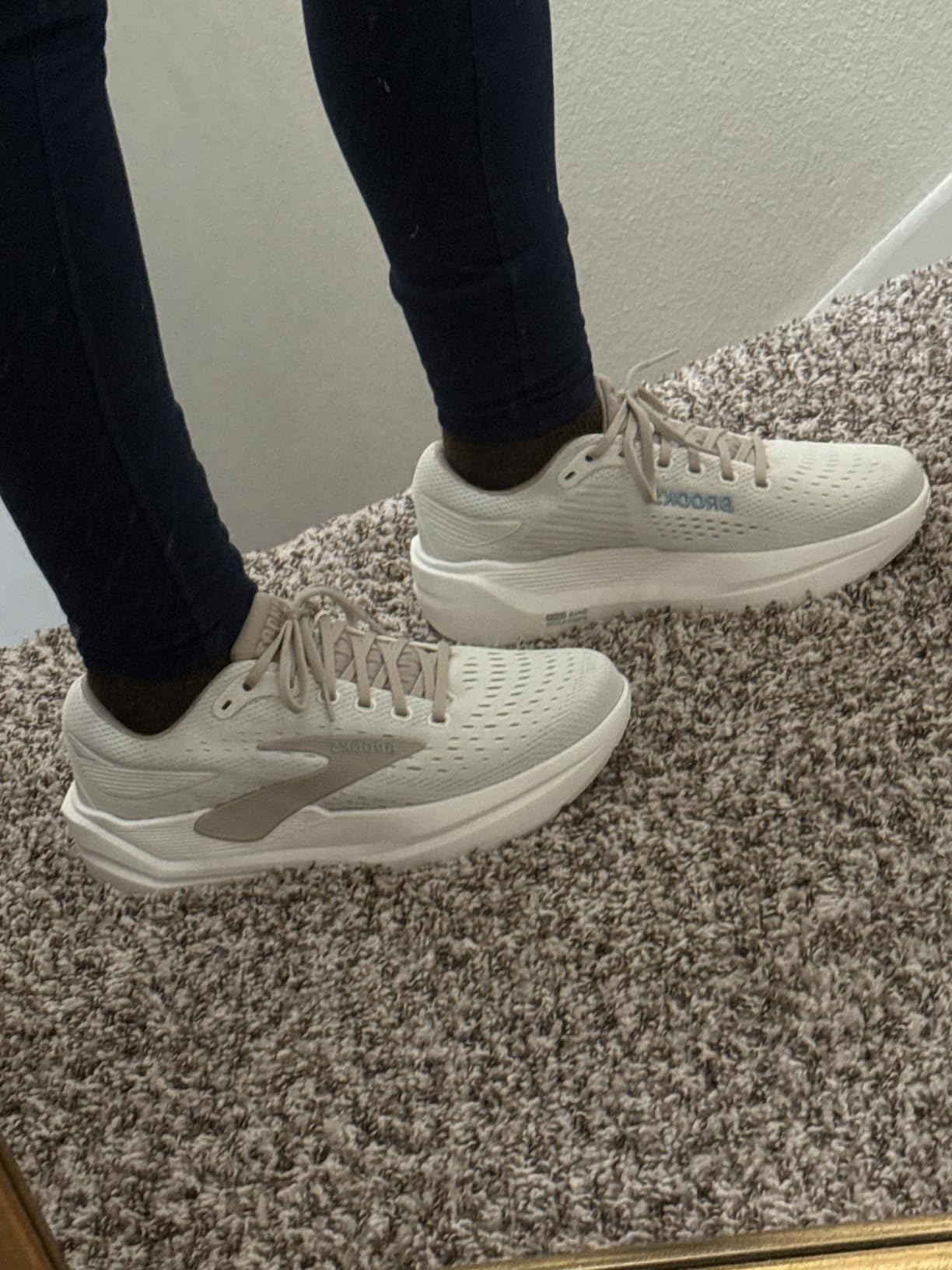 ASICS Women's Gel-Nimbus 27 Running Shoes customer photo 1