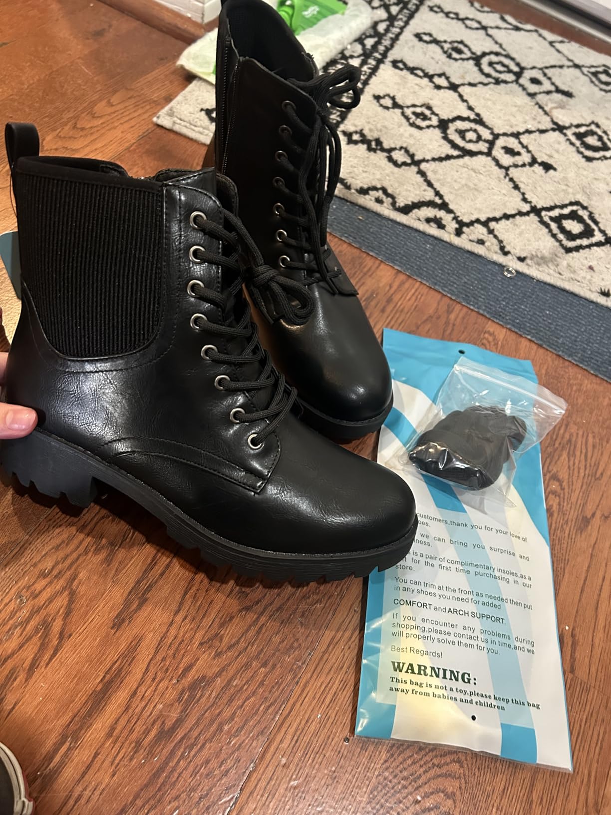 Vepose Women's Lace Up Combat Ankle Boots with Zipper and Lug Sole customer photo 1
