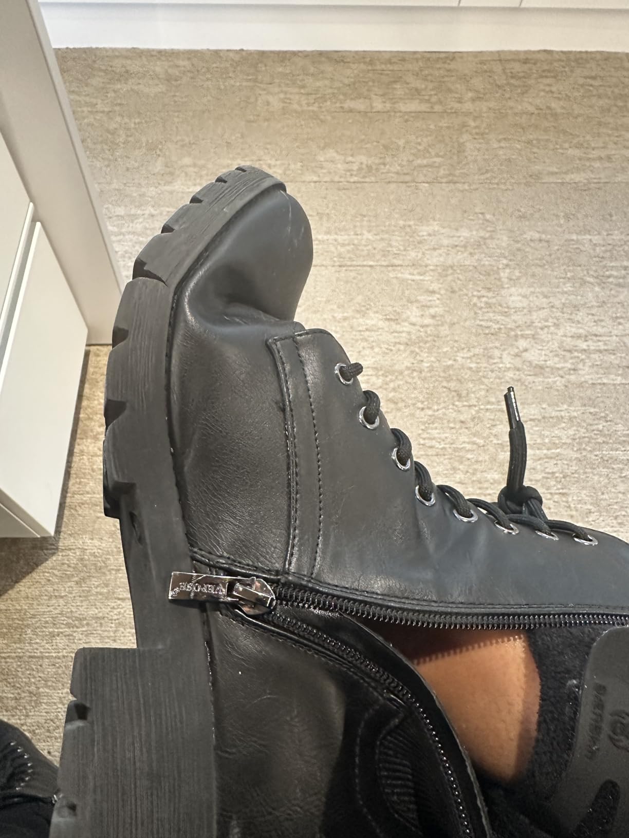 Vepose Women's Lace Up Combat Ankle Boots with Zipper and Lug Sole customer photo 2