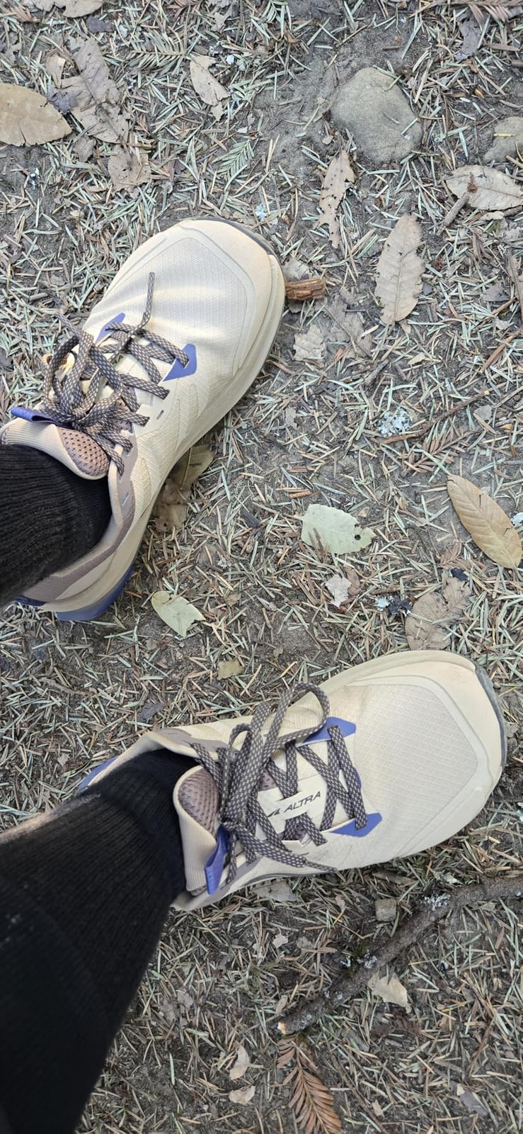 Altra Women's Lone Peak 9 Trail Running Shoe customer photo 1