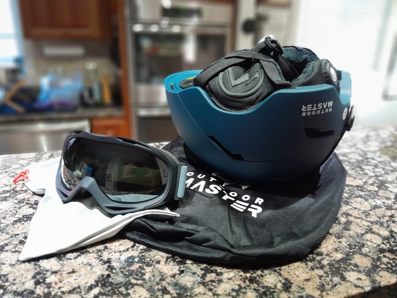 OutdoorMaster ELK MIPS Ski & Snowboard Helmet Set with OTG Goggles | MIPS ski helmet, 8 vents, adjustable fit, and anti-fog OTG goggles for adult skiing and snowboarding customer photo 1