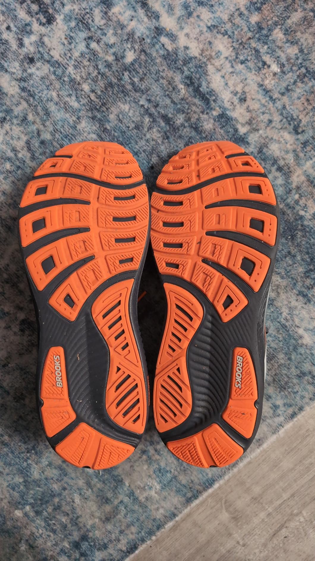 Brooks Men’s Ghost 17 Neutral Running Shoe customer photo 1
