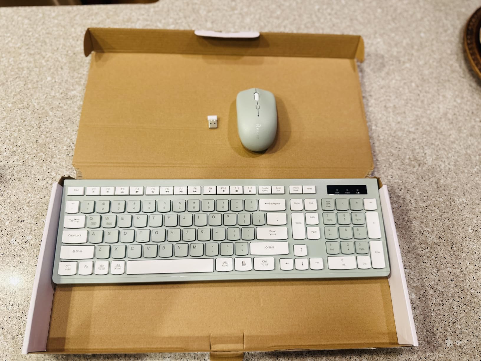 Wireless Keyboard and Mouse Combo Silent for Office and Home(Avocado Green) customer photo 2