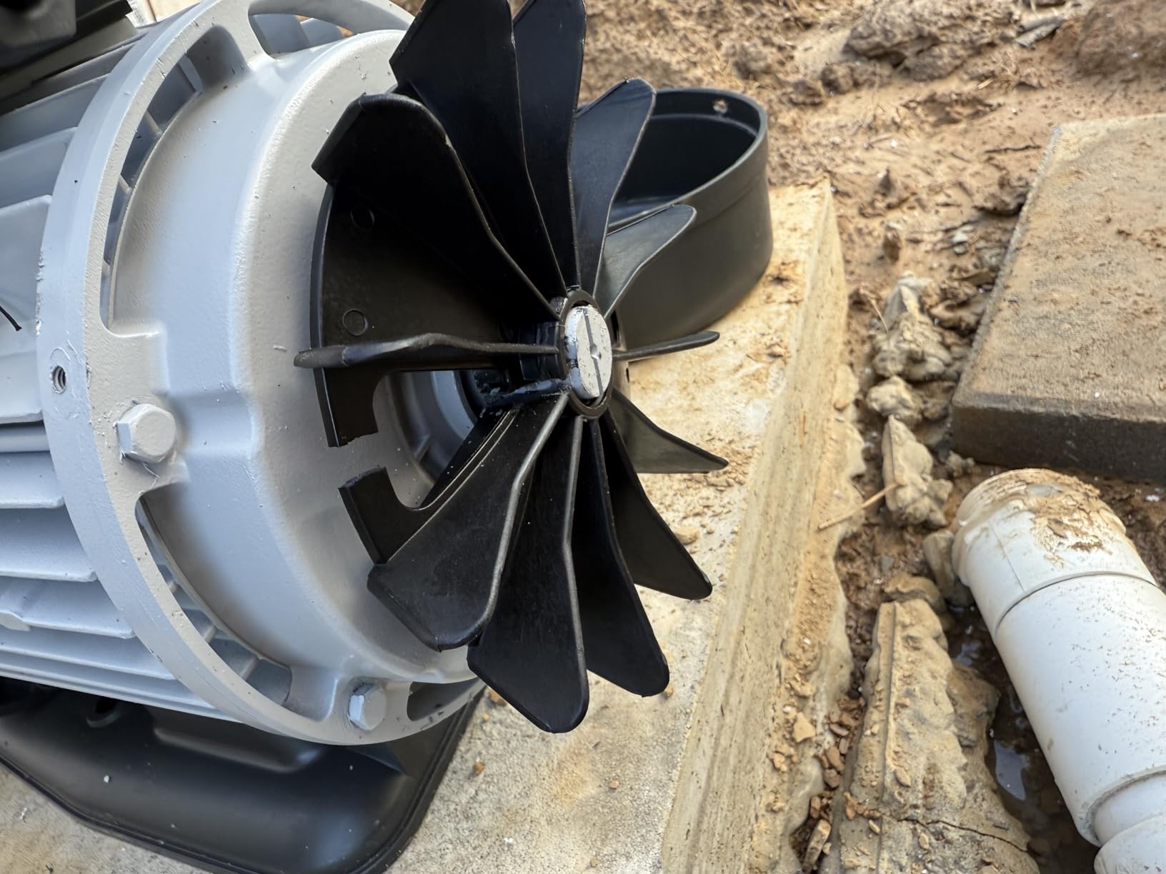 1.5HP In/Above Ground Pool Pump 4750GPH Dual Speed High Flow 115V Powerful Self Primming Swimming Pool Pumps with Filter customer photo 1