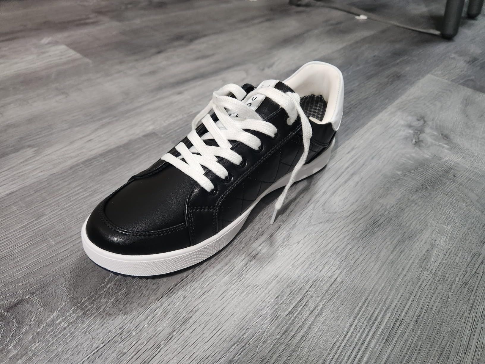 Men's Golf Shoes Professional Spikeless Leather Sneakers Low Top Lightweight Comfort Lace Up Walking Shoes for Male customer photo 1