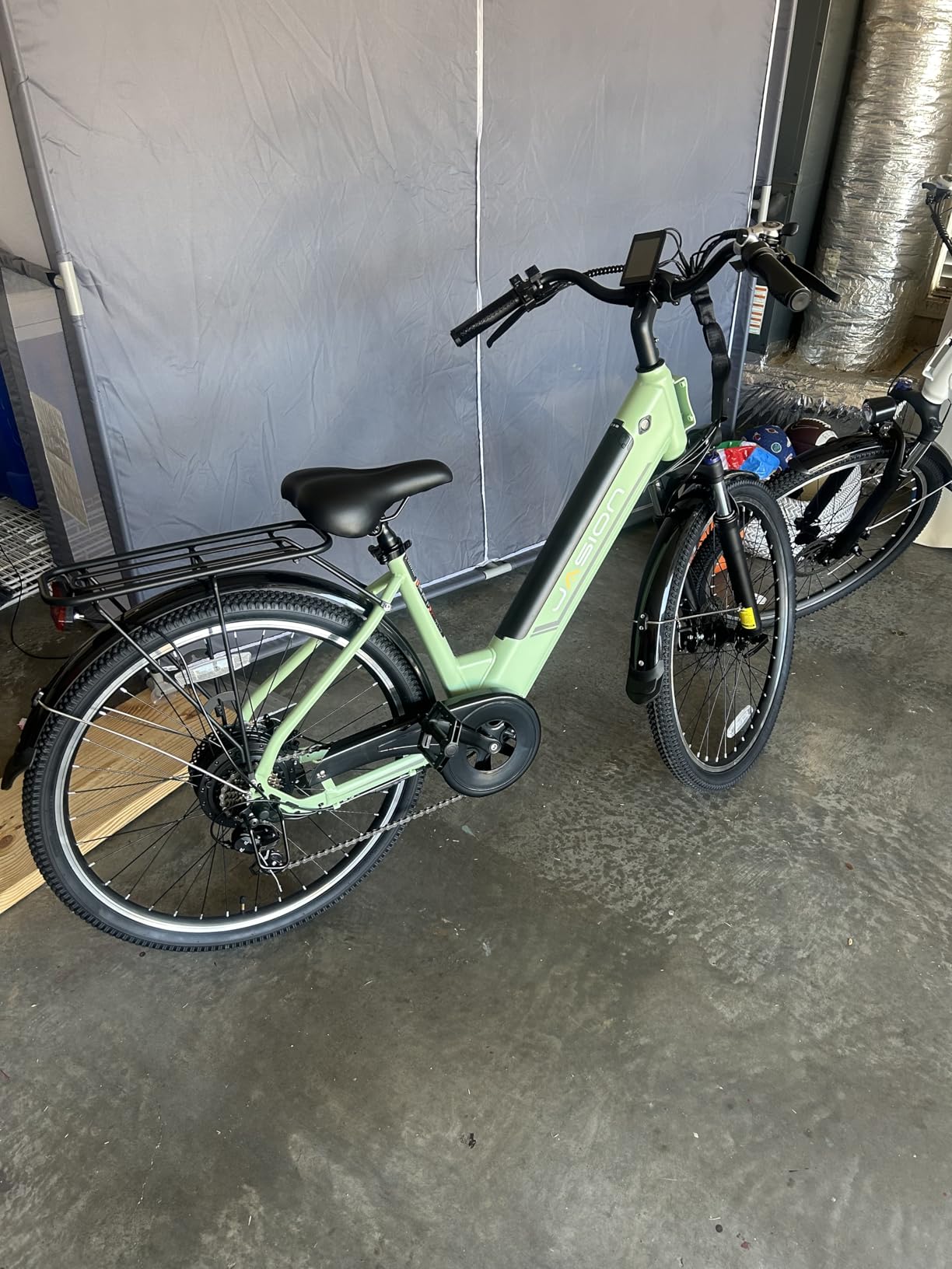 Jasion Roamer Electric Bike, 28MPH Max Speed & 60Miles Range, 1200W Peak Motor, 528WH Removable Battery Ebike, 26'' Commuter Adult E-bike, 7-Speed & Front Suspension Bicycle, Certified by UL2849, Black customer photo 2