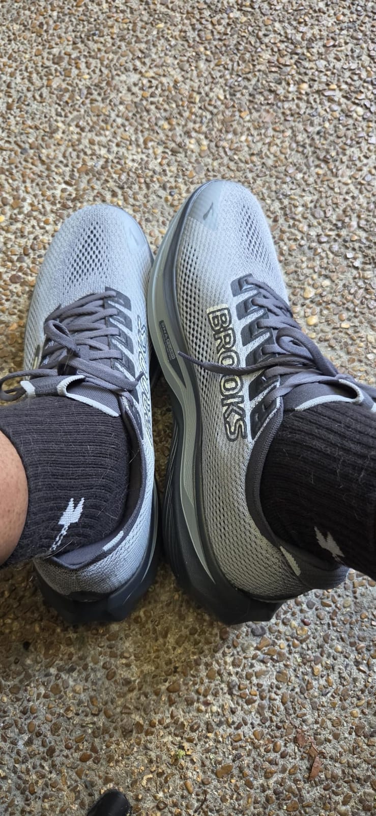 Brooks Men's Hyperion 3 Neutral Running Shoe customer photo 1