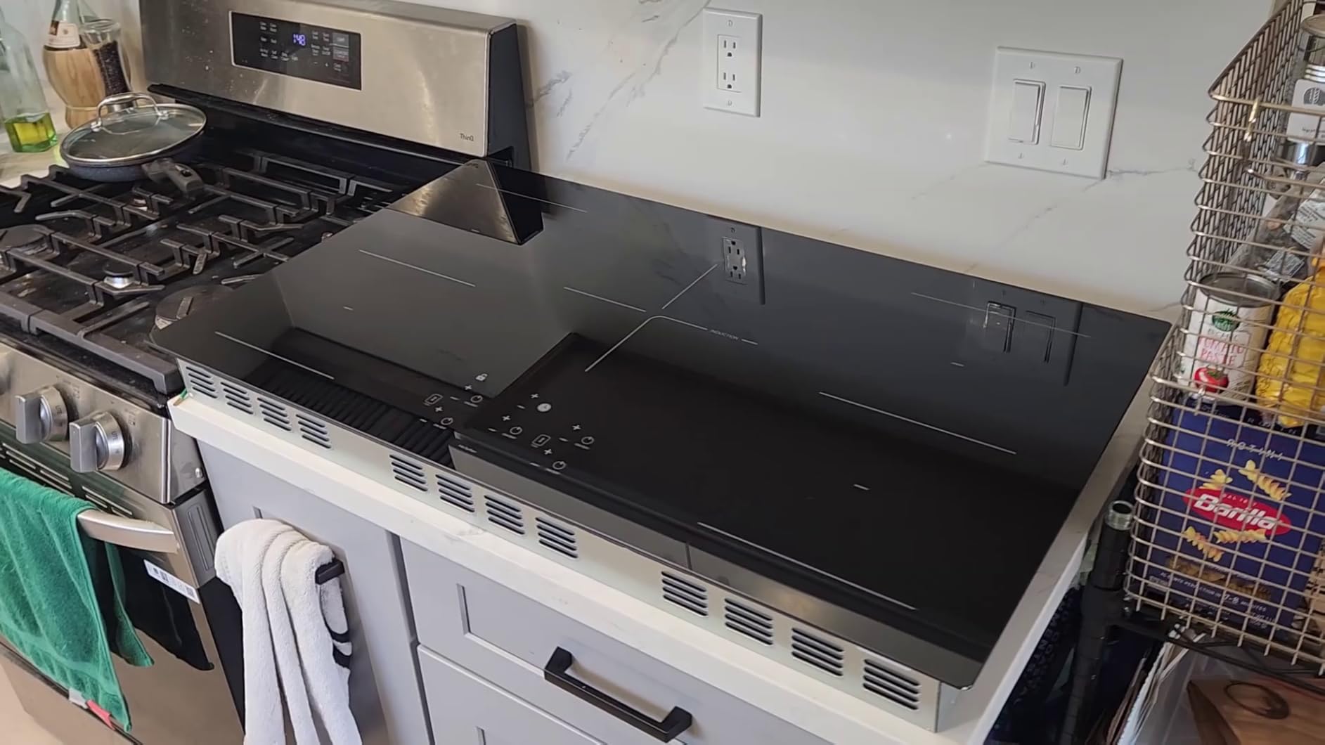 30 Inch Induction Cooktop - 4 Burner Built-In Electric Stove with Bridge-SYNC, Booster, Timer & Child Lock | 9000W 220-240V Hardwired, Black Glass Top customer photo 2