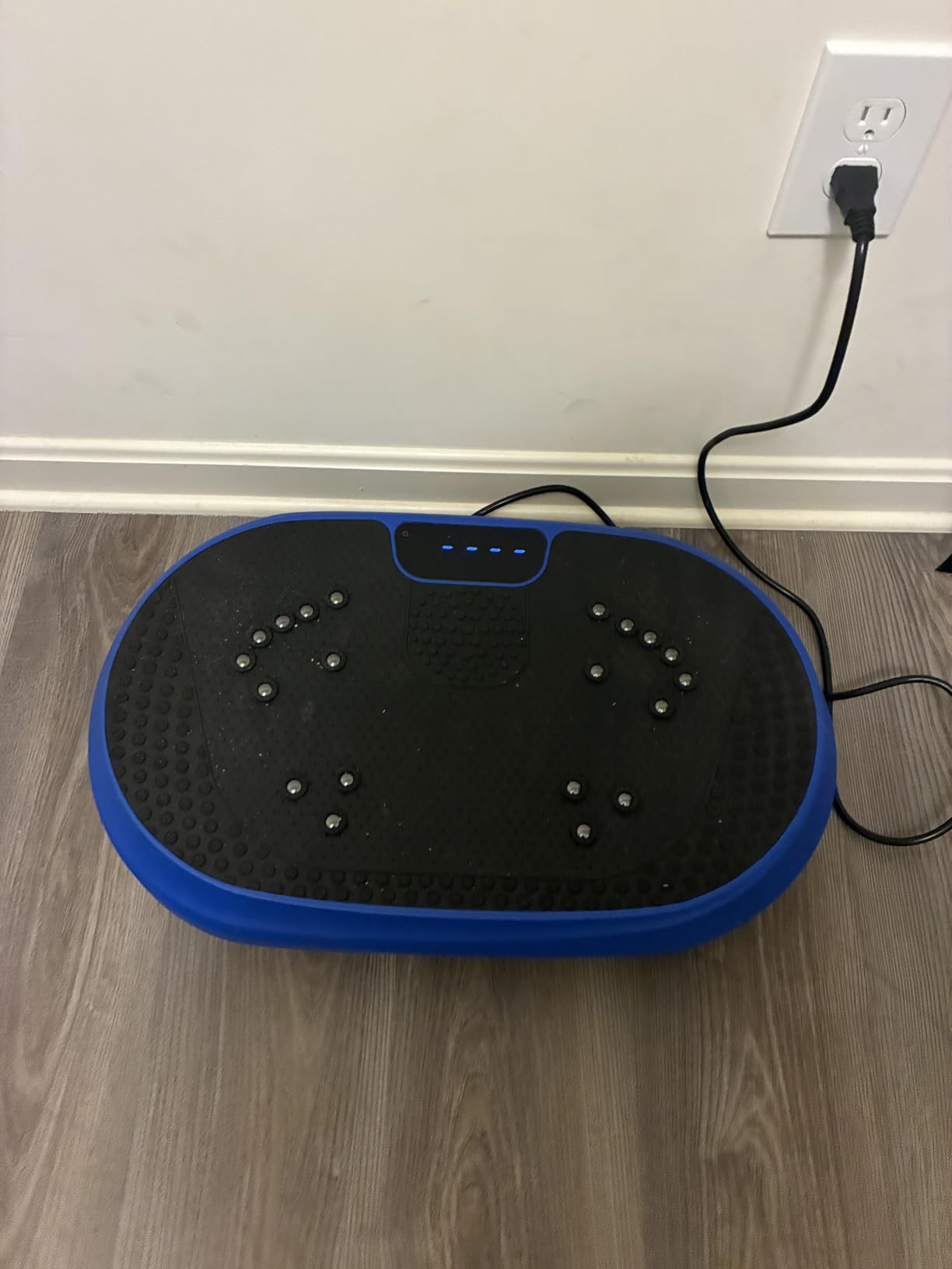 HVX Vibration Plate Exercise Machine 450 lbs Capacity Lymphatic Drainage | Vibrating Fitness Platform Full Body Shaker Workout Equipment Vibration Platform Machine Shaping Vibrate Board for Home Sport customer photo 1