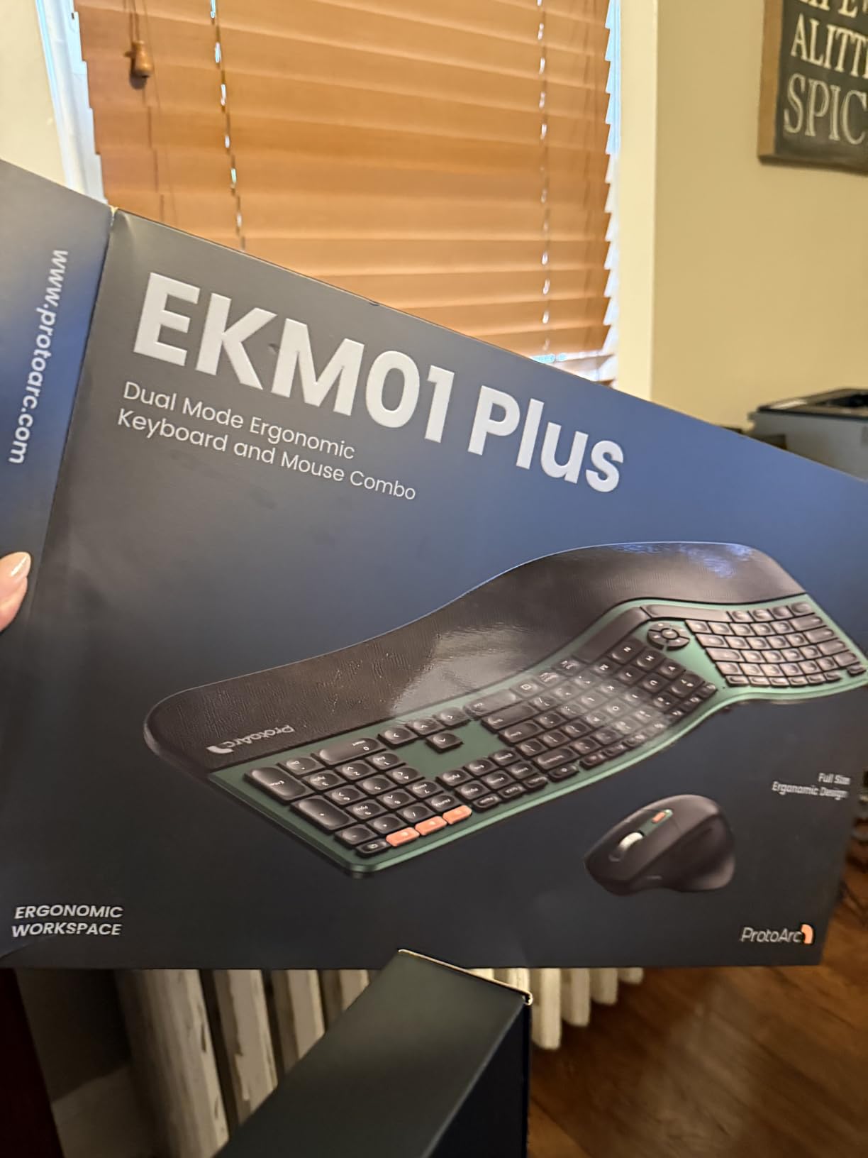 ProtoArc EKM01 Plus Wireless Ergonomic Keyboard Mouse Combo - Gray Black customer photo 2