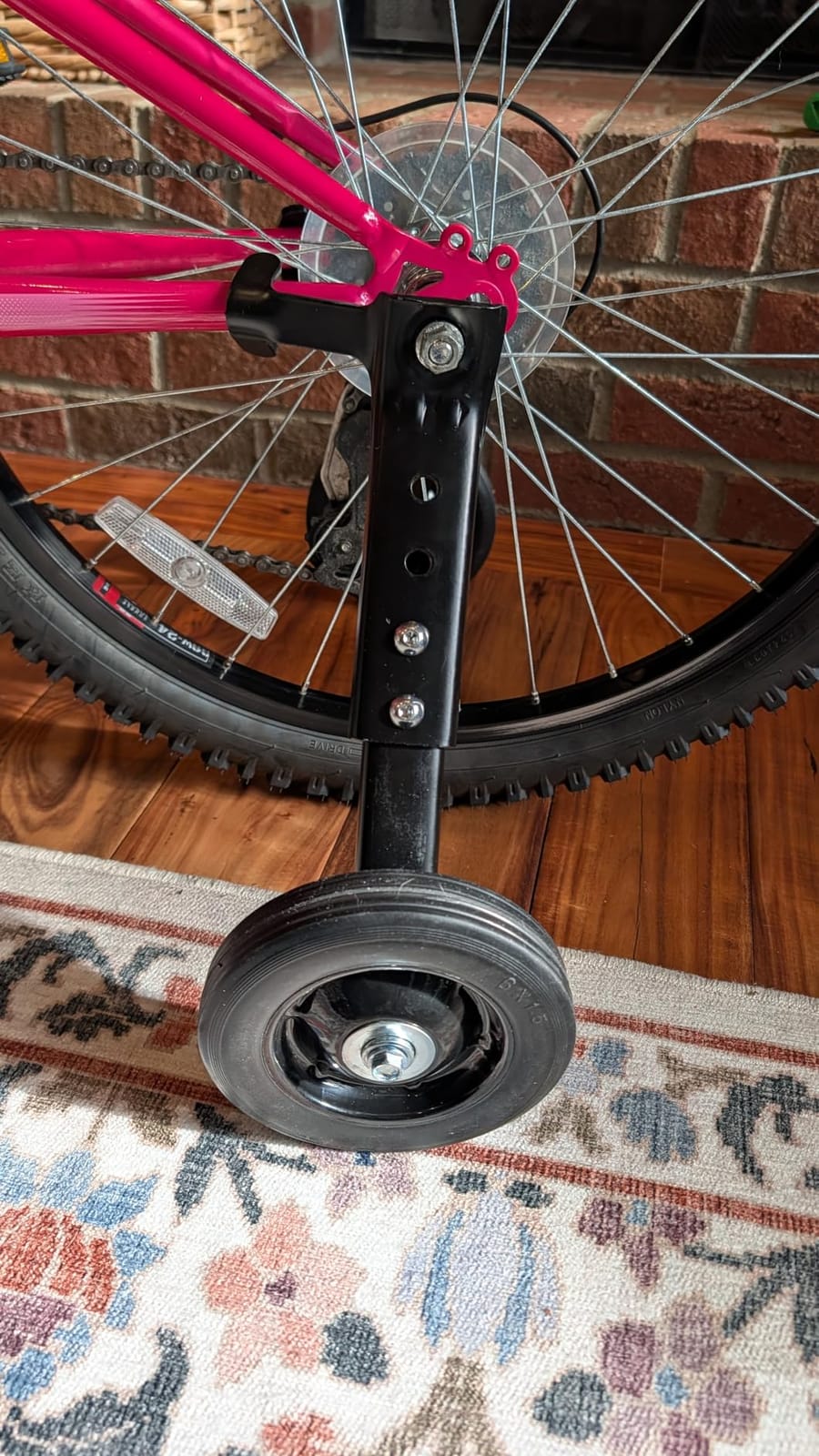 TAYIZOO Heavy-Duty Bike Training Wheels for 22-26 Inch Bicycles - 300LB Capacity Adjustable Stabilizers with Thickened High-Carbon Steel & Durable Rubber Wheels customer photo 1