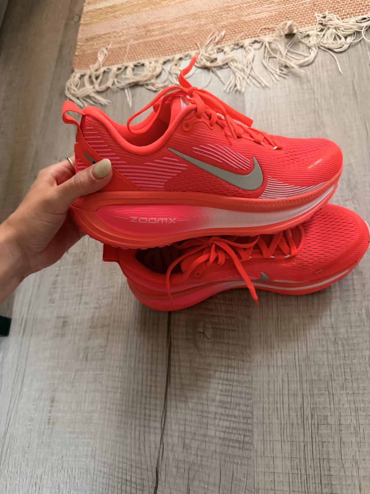 Nike Womens Vomero 18 customer photo 2