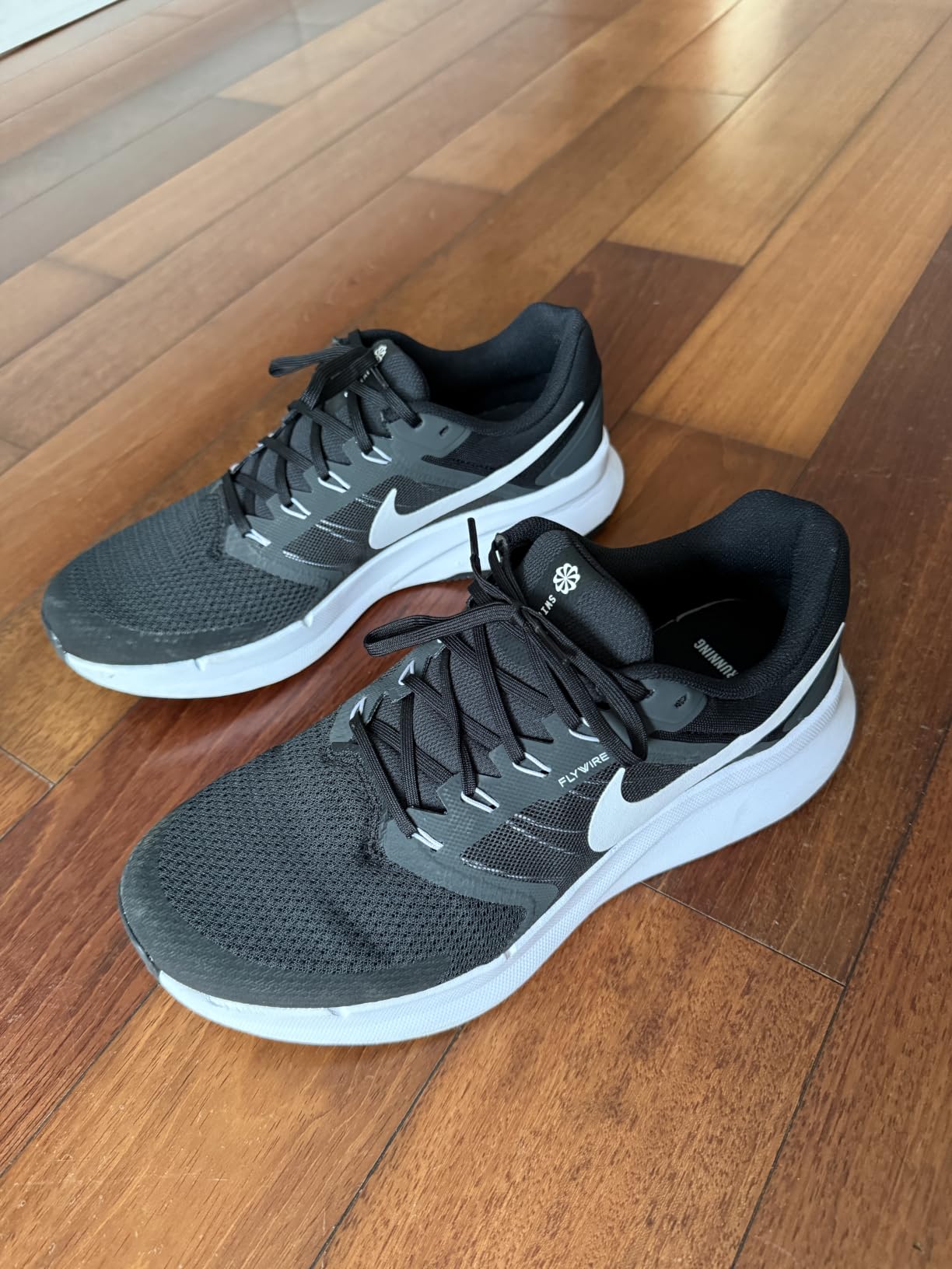 Nike Men's Run Swift 3 Road Running Shoes customer photo 2