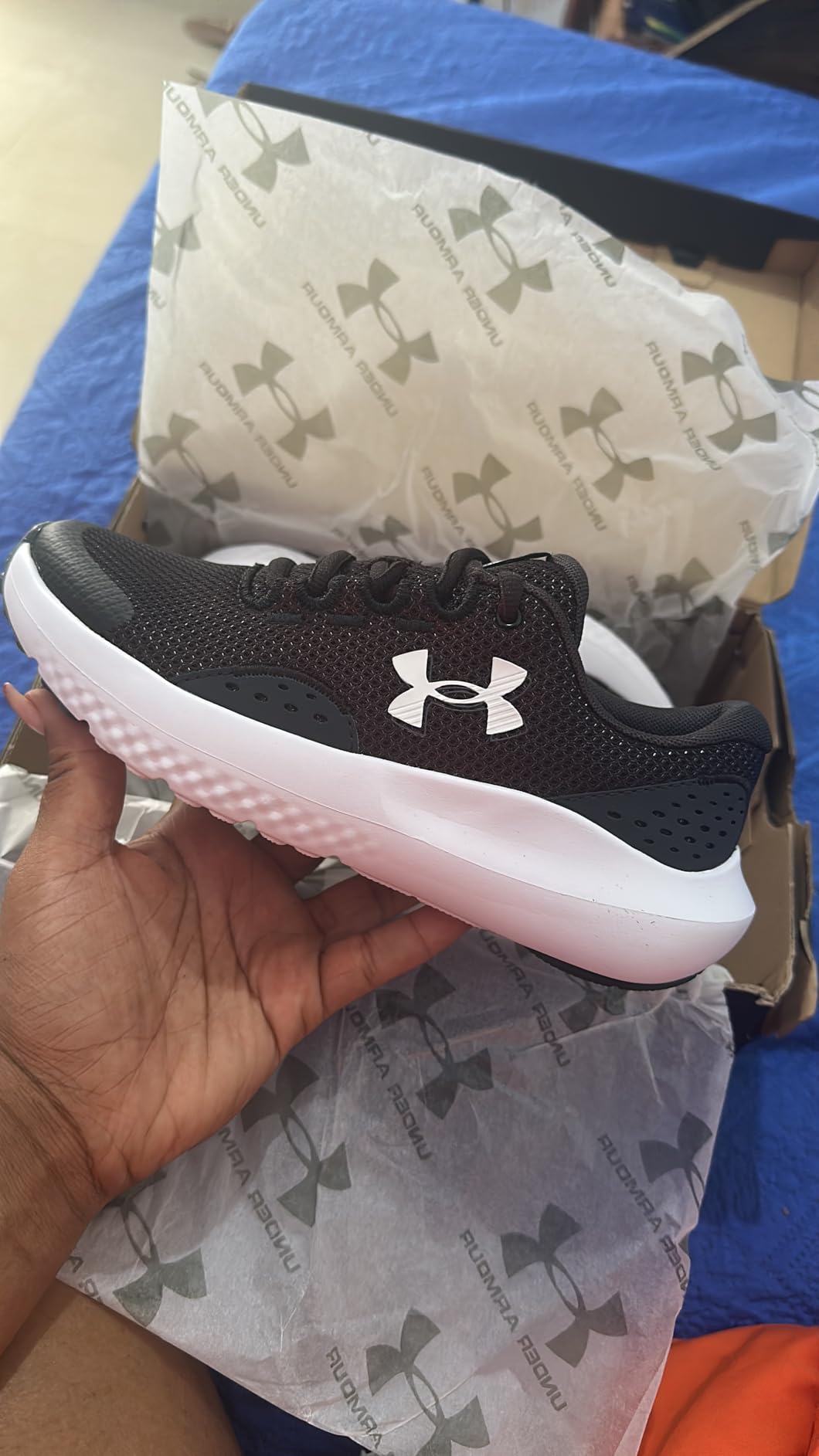 Under Armour Boys' Grade School Surge 4 customer photo 1
