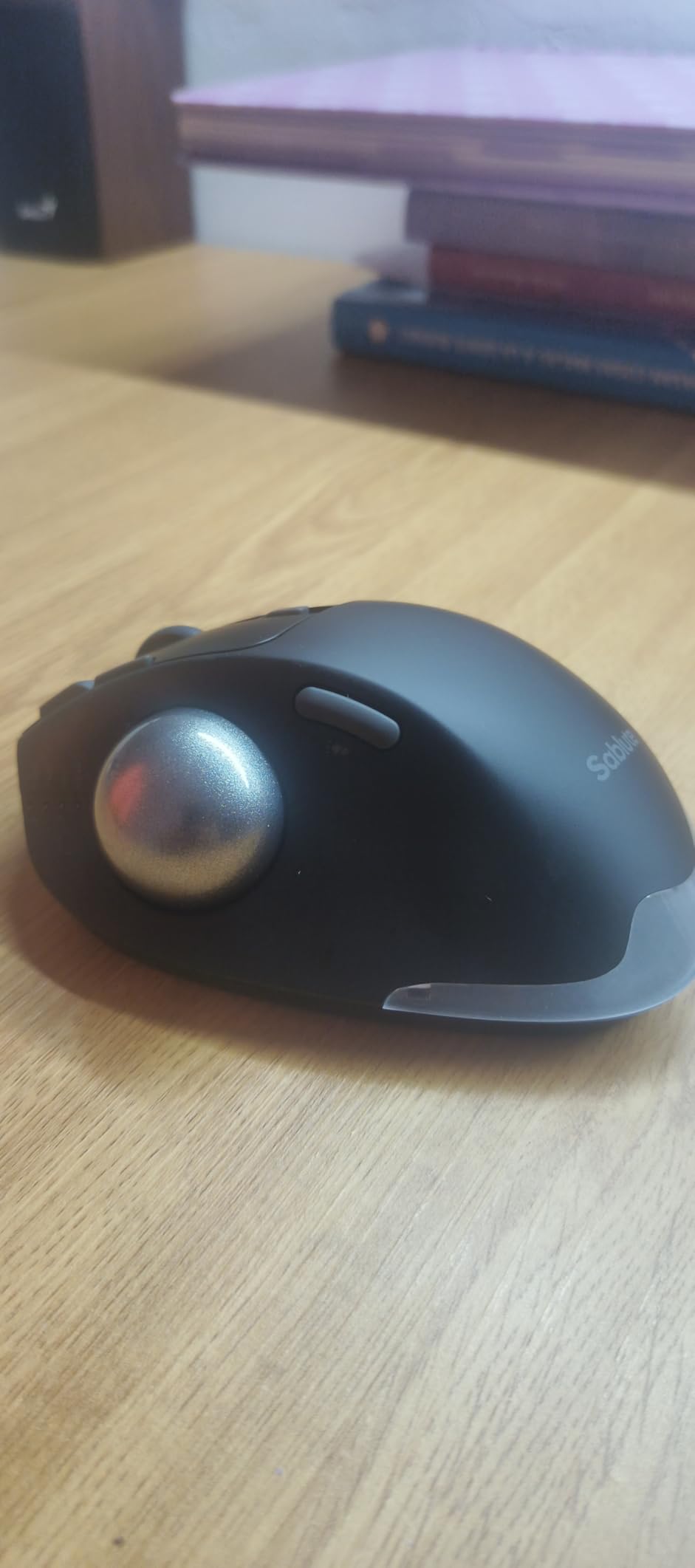 Ergonomic Wireless Trackball Mouse, Rechargeable Adjustable 0°/18° Angle customer photo 2