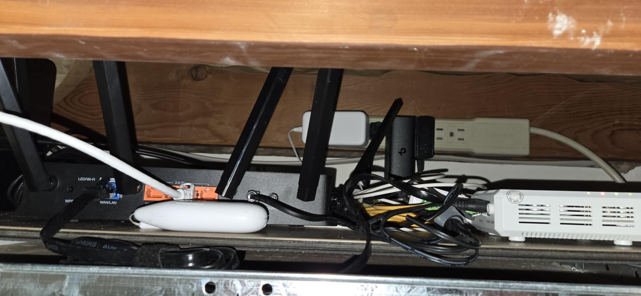 TP-Link Tri-Band BE9700 WiFi 7 Router (Archer BE600) customer photo 2