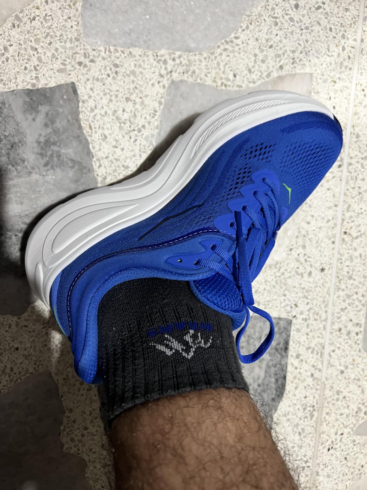 Hoka Men's Bondi 9 customer photo 1