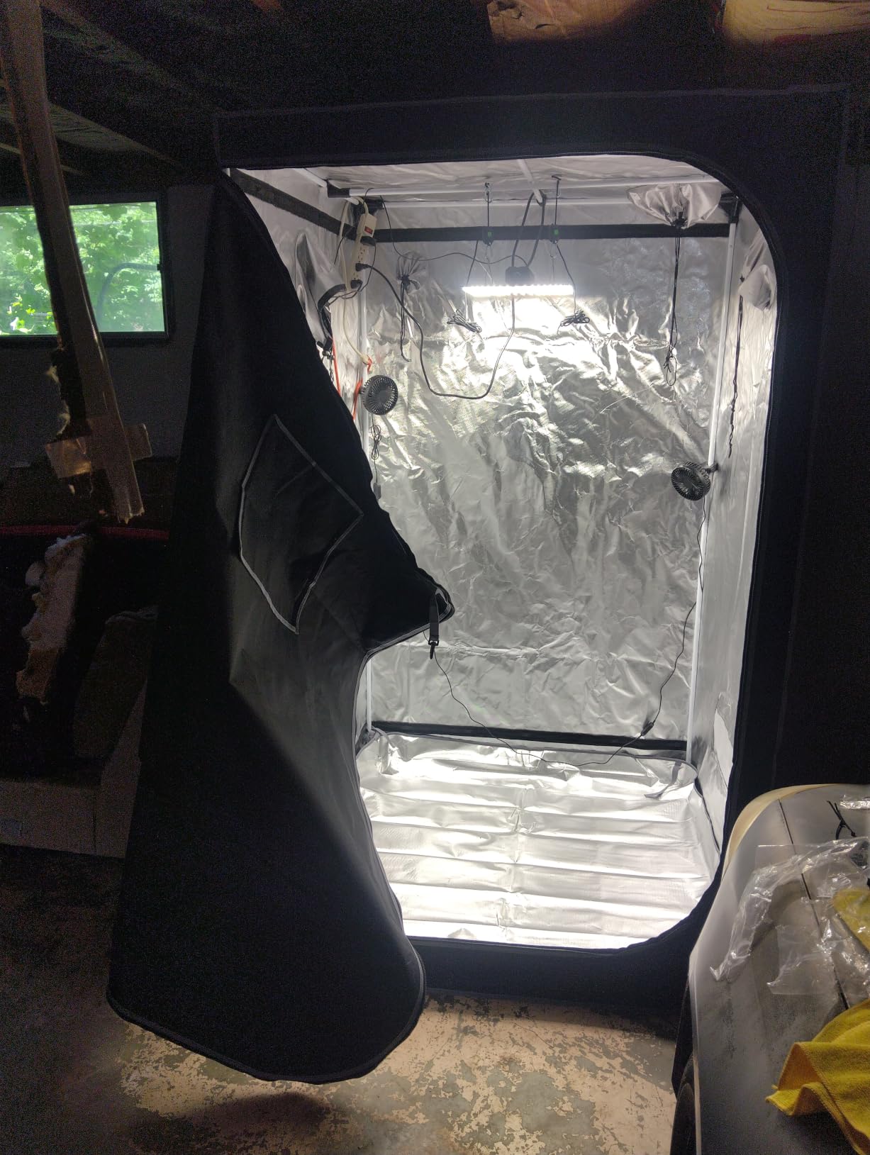 Grow Tent 18