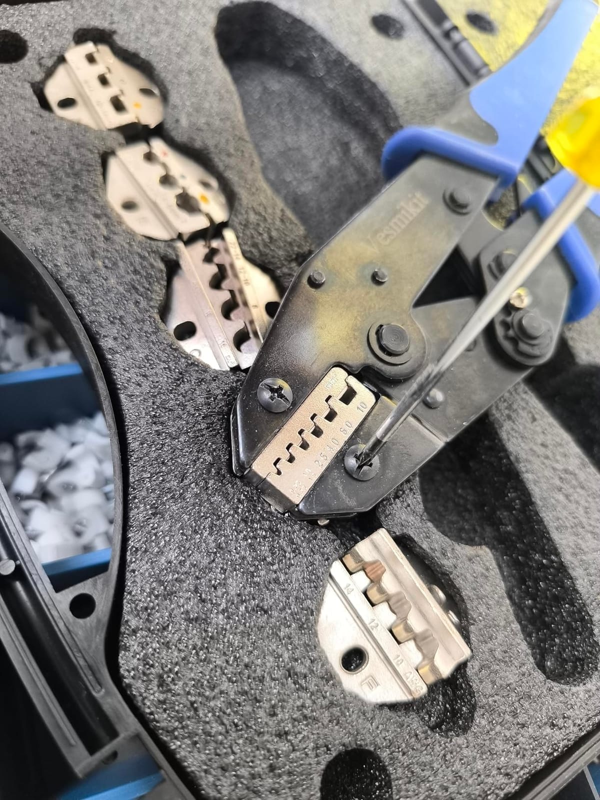 Crimping Tool Set 6PCS - Ratchet Wire Crimping Tool for Heat Shrink,Insulated Nylon,Non-Insulated,wire ferrules,Open Barrel Terminals,Solar Connectors - Crimper with 6 Interchangeable Die customer photo 2