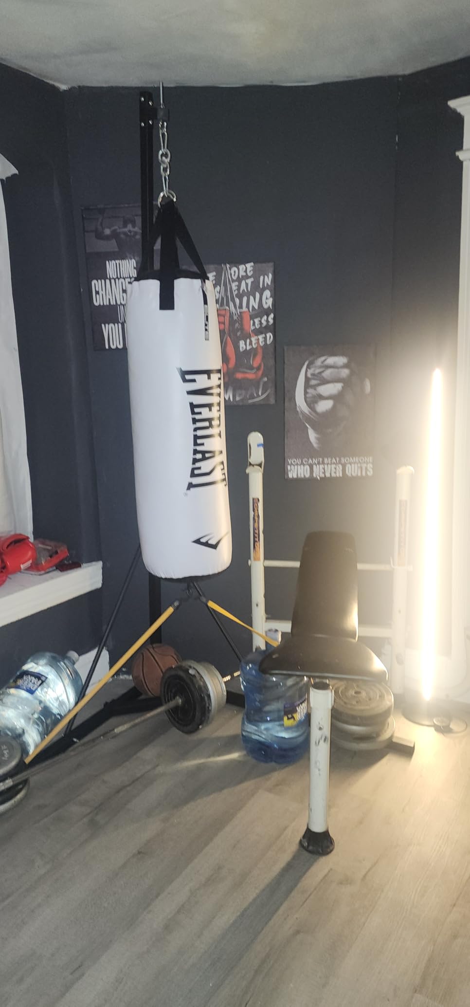 Adjustable Punching Bag Stand, 150 lb Foldable Boxing Bag Stand for Heavy Bag, Free Standing Heavy Bag Stand for Home Gym Fitness, Stand Only customer photo 1