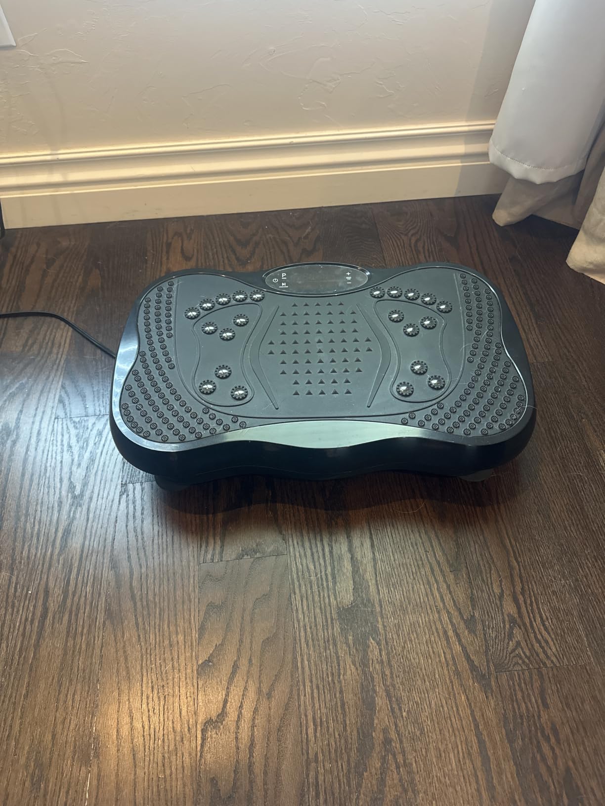 Vibration Plate Exercise Machine, 130 Levels Full Body Workout Vibrating Plate for Lymphatic Drainage Weight Loss, 450 Lbs Capacity Shake Platform with Bluetooth for Women Men customer photo 2