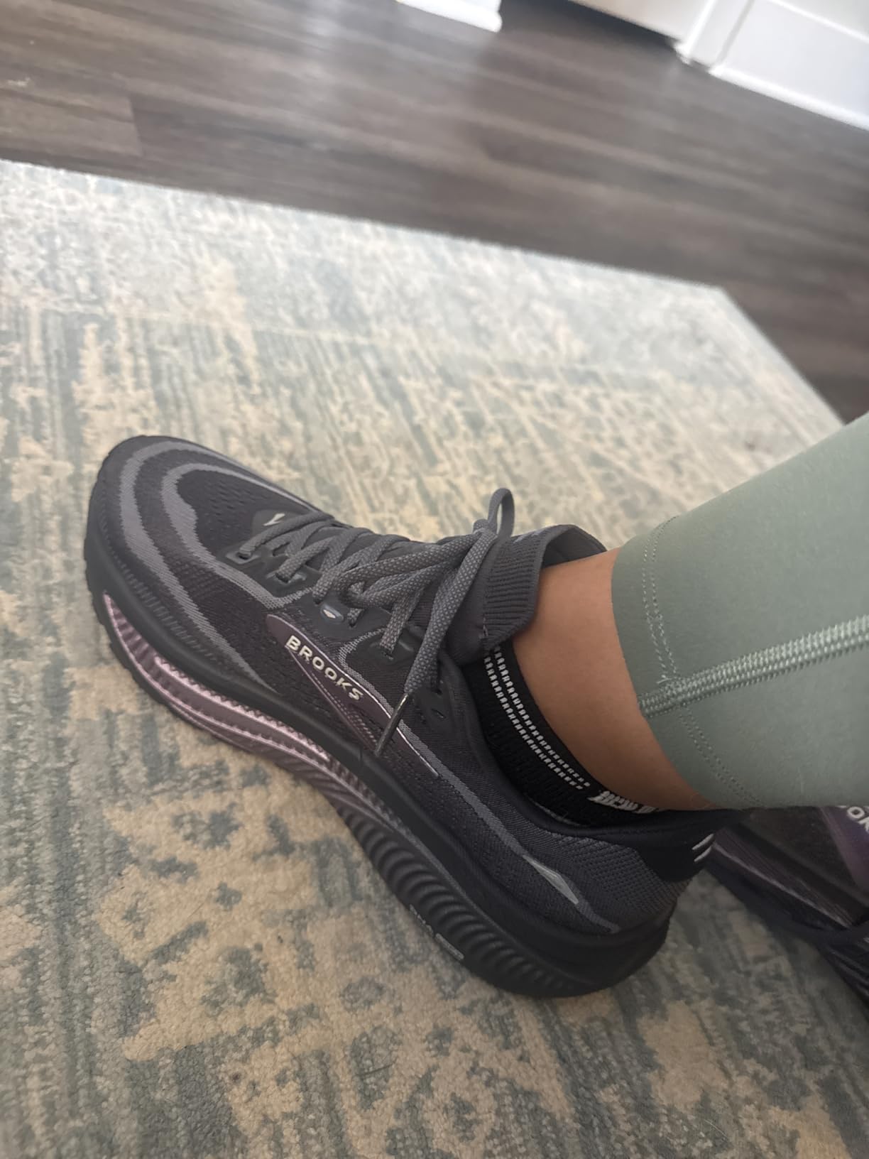 Brooks Women's Ghost 18 Running Shoe customer photo 1