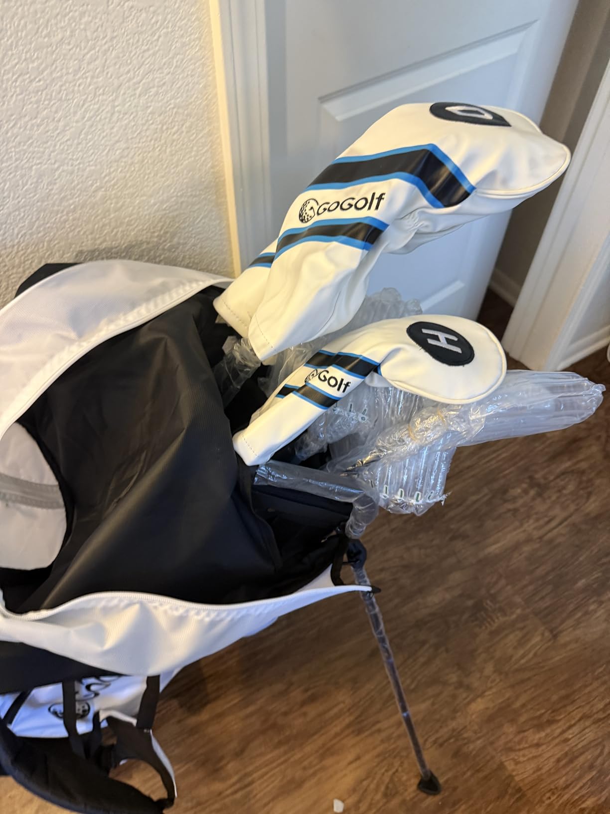 Goplus Complete Golf Club Set for Men, Right Hand Golf Clubs w/ 460CC #1 Driver, #3 Fairway, #5 Hybrid, #5, #6, #7, #8, #9, #P & #S Irons, Putter, 3 Head Covers, Golf Stand Bag, Rain Hood customer photo 2