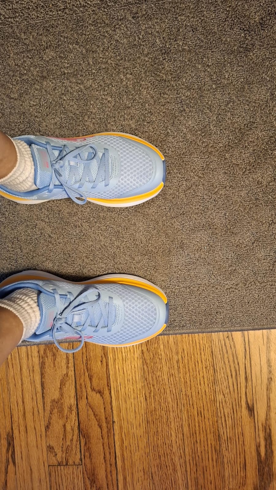 Skechers Women's Max Cushioning Endeavour customer photo 1
