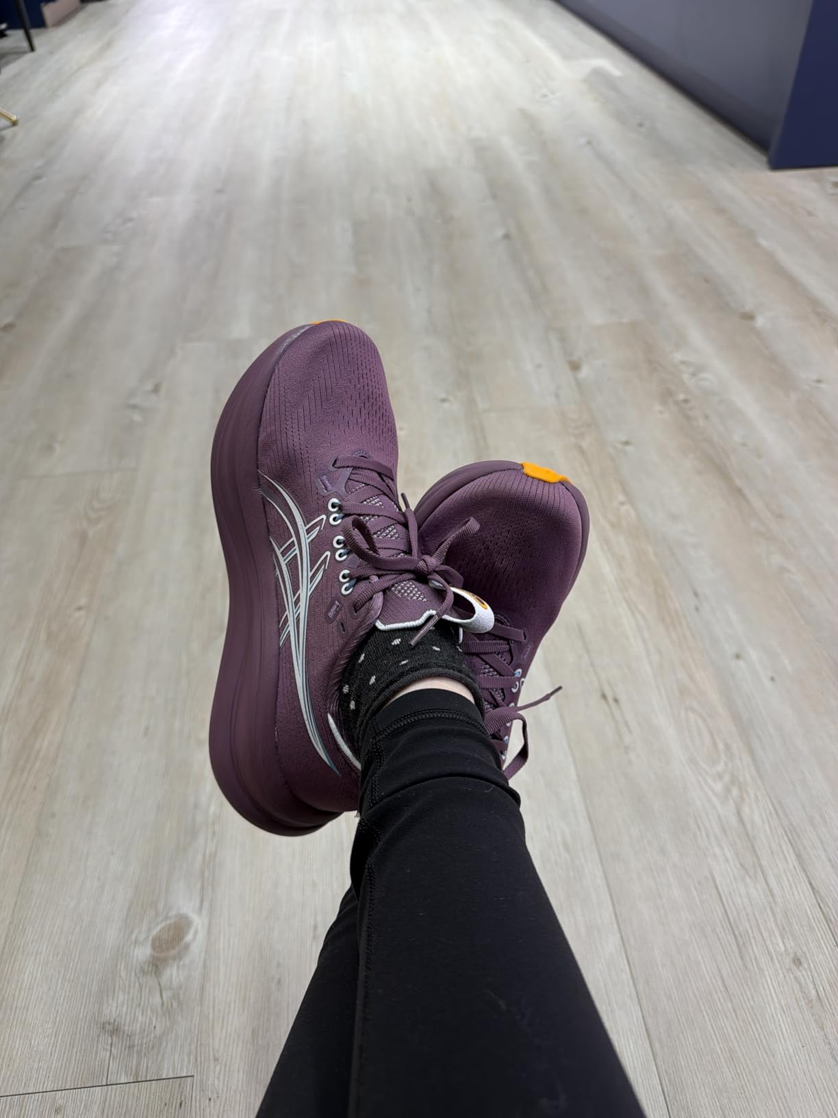 ASICS Women's Gel-Nimbus 28 Running Shoes customer photo 1