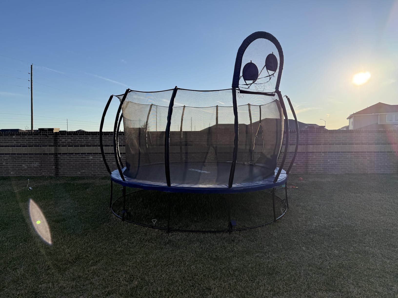 Zupapa 1800LBS Capacity Double Frame Trampoline 16 15 14 12FT No-Gap Safety Design Curved Poles & Basketball Hoop 10-Year Quality Assurance Perfect for Kids & Family Outdoor Fun customer photo 1