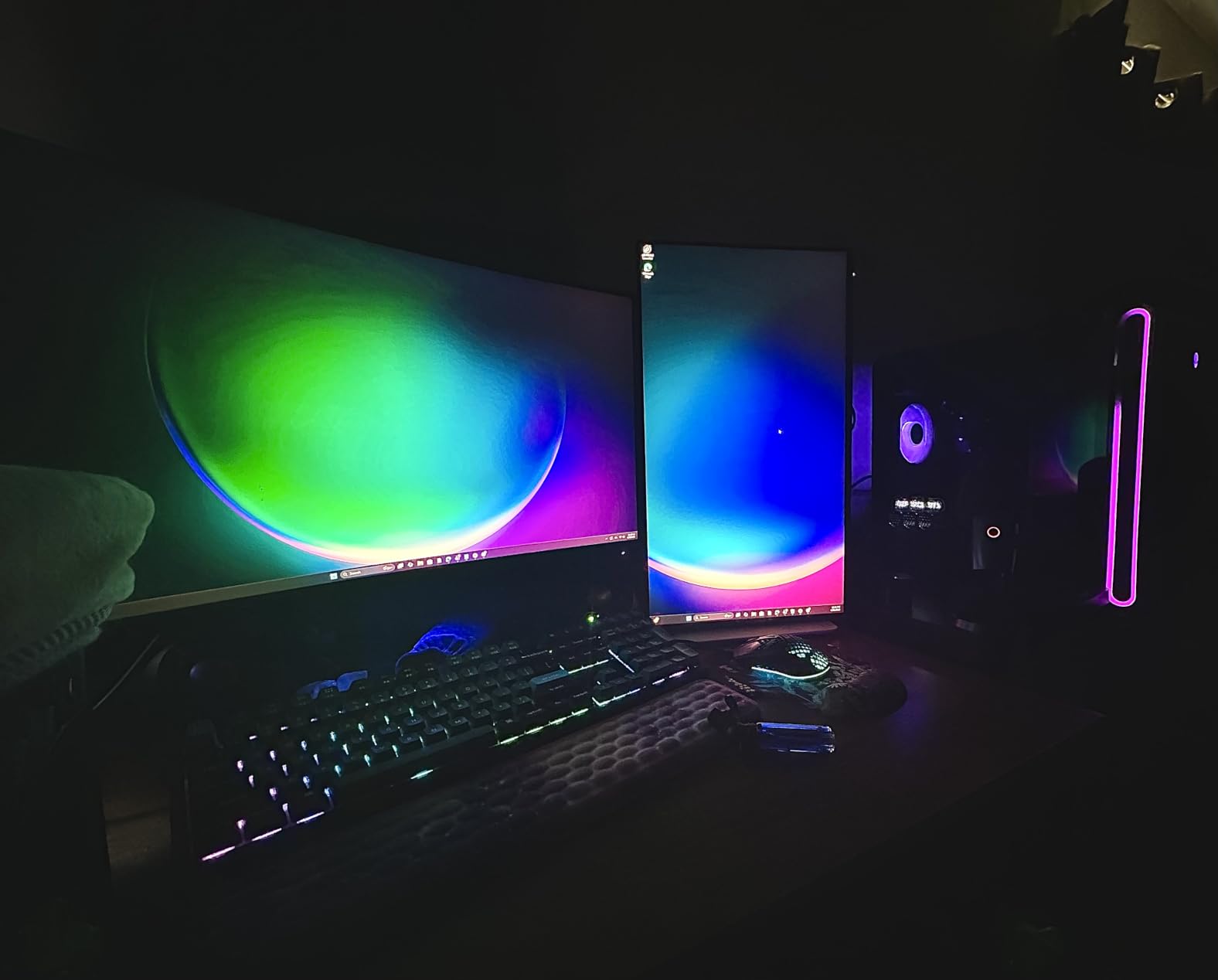 Dell 24 Plus Monitor - S2425HSM - 23.8-inch FHD (1920x1080) 144Hz 1ms Display, 2 x 3W Speakers, HDMI Connectivity, Height/Tilt/Pivot/Swivel Adjustability, AMD FreeSync - Ash White customer photo 2
