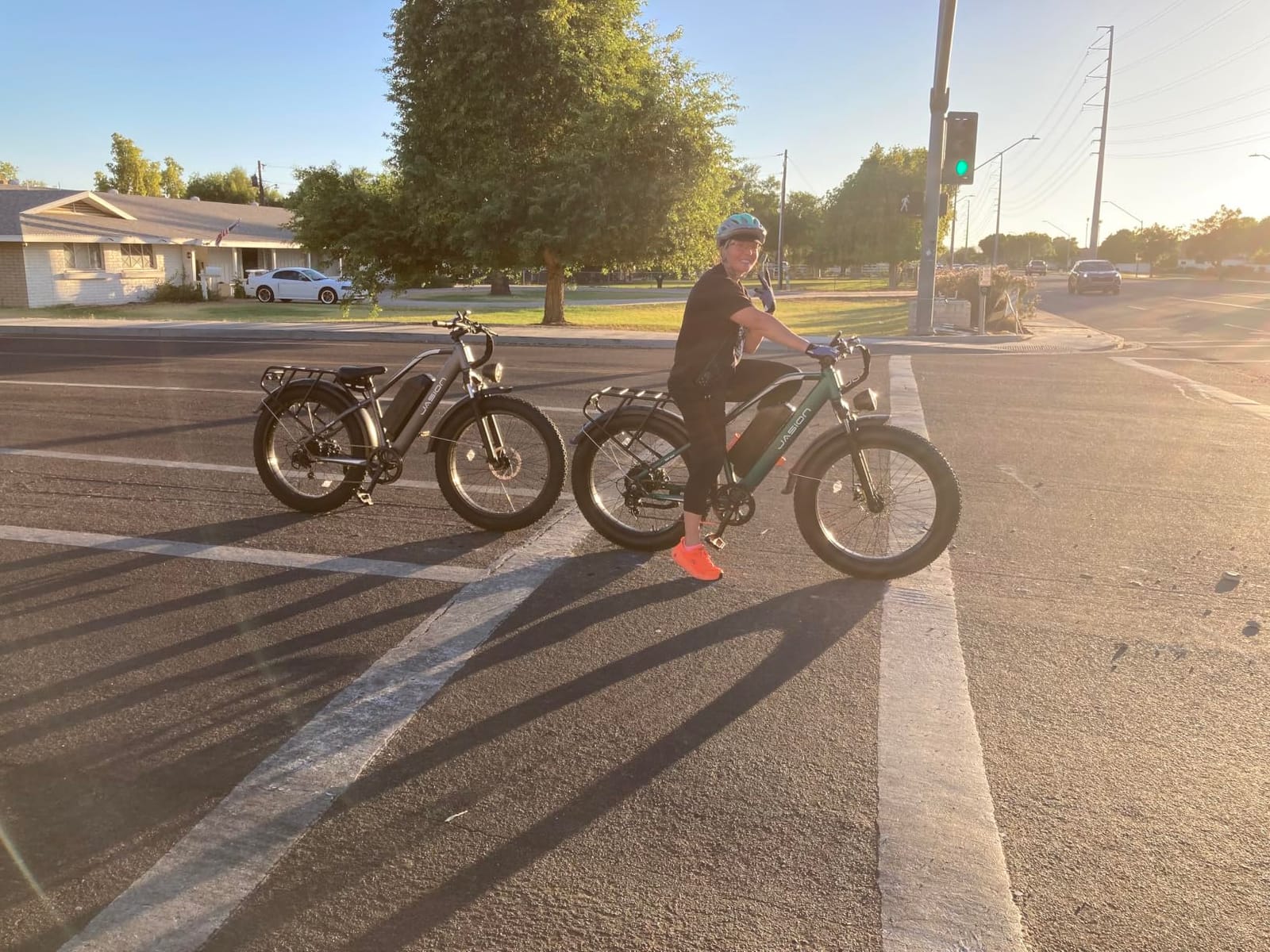 Jasion EB5 MAX Electric Bike for Adults with 2000W Peak Motor, 48V 15Ah (720Wh) Battery Electric Mountain Bike, 26'' x 4'' Fat Tire Ebike, 28+MPH Speed, Cruise Control, with Fenders, Rear Rack customer photo 1