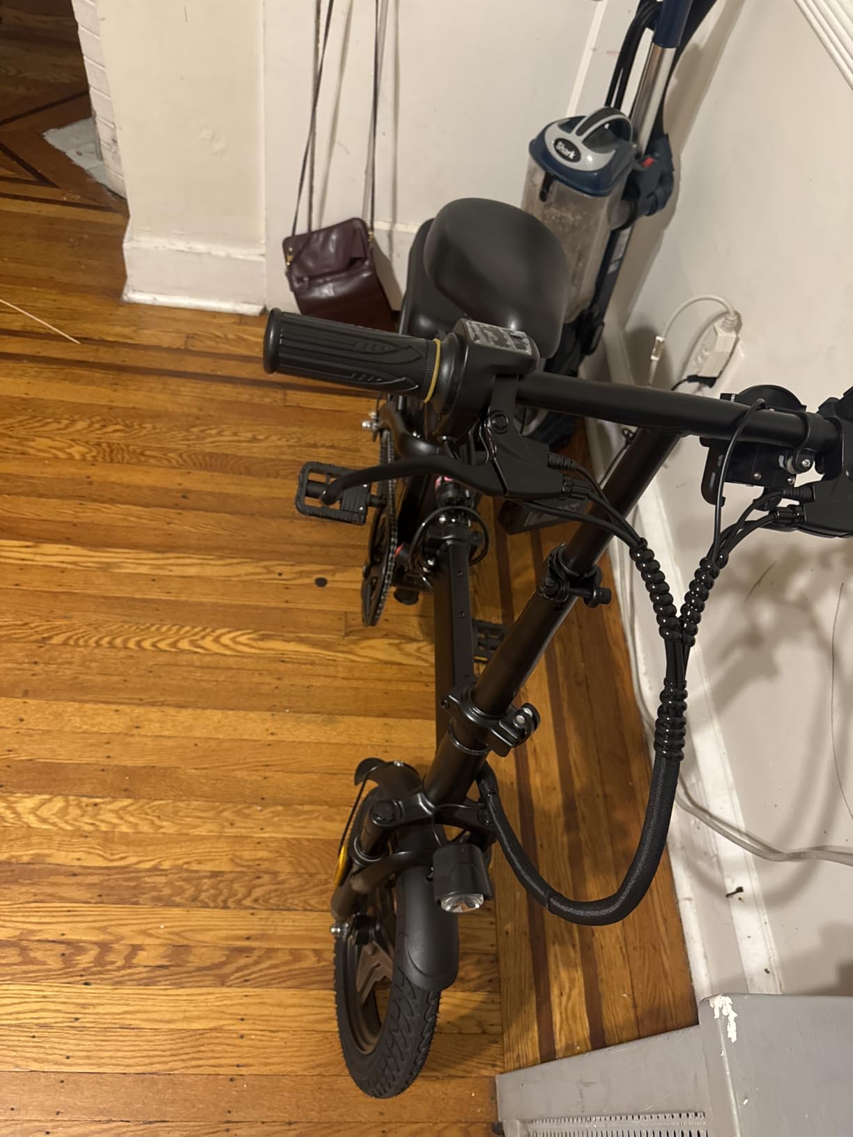 Electric Bike for Adults, 1200W Peak Motor Commuter Ebike, 20-28MPH Speed, 32 Miles Range, Removable Waterproof Battery, Dual Disc Brakes Electric Bicycle, UL 2849 Certified customer photo 1