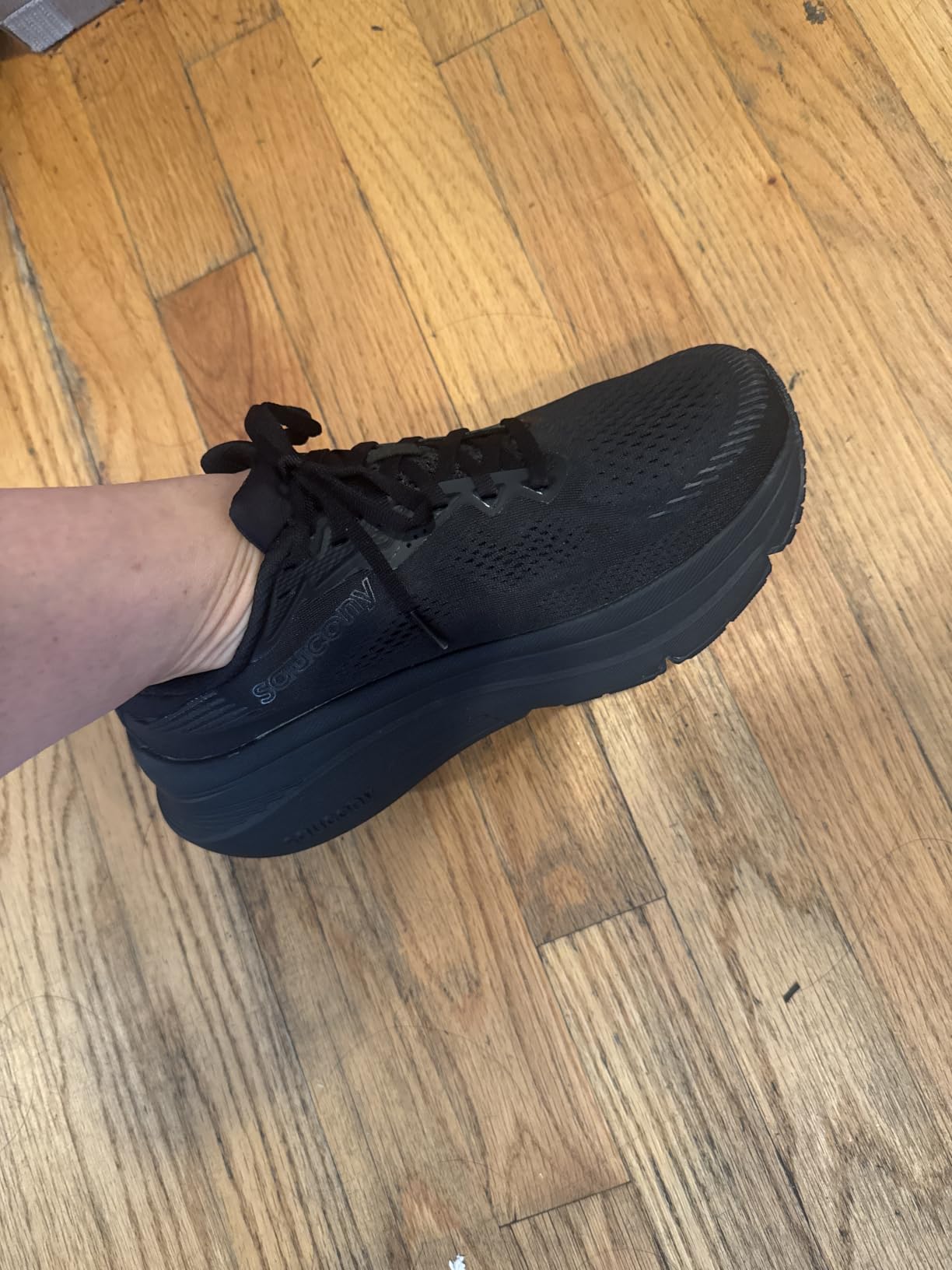 Saucony Women's Guide 19 Sneaker customer photo 1