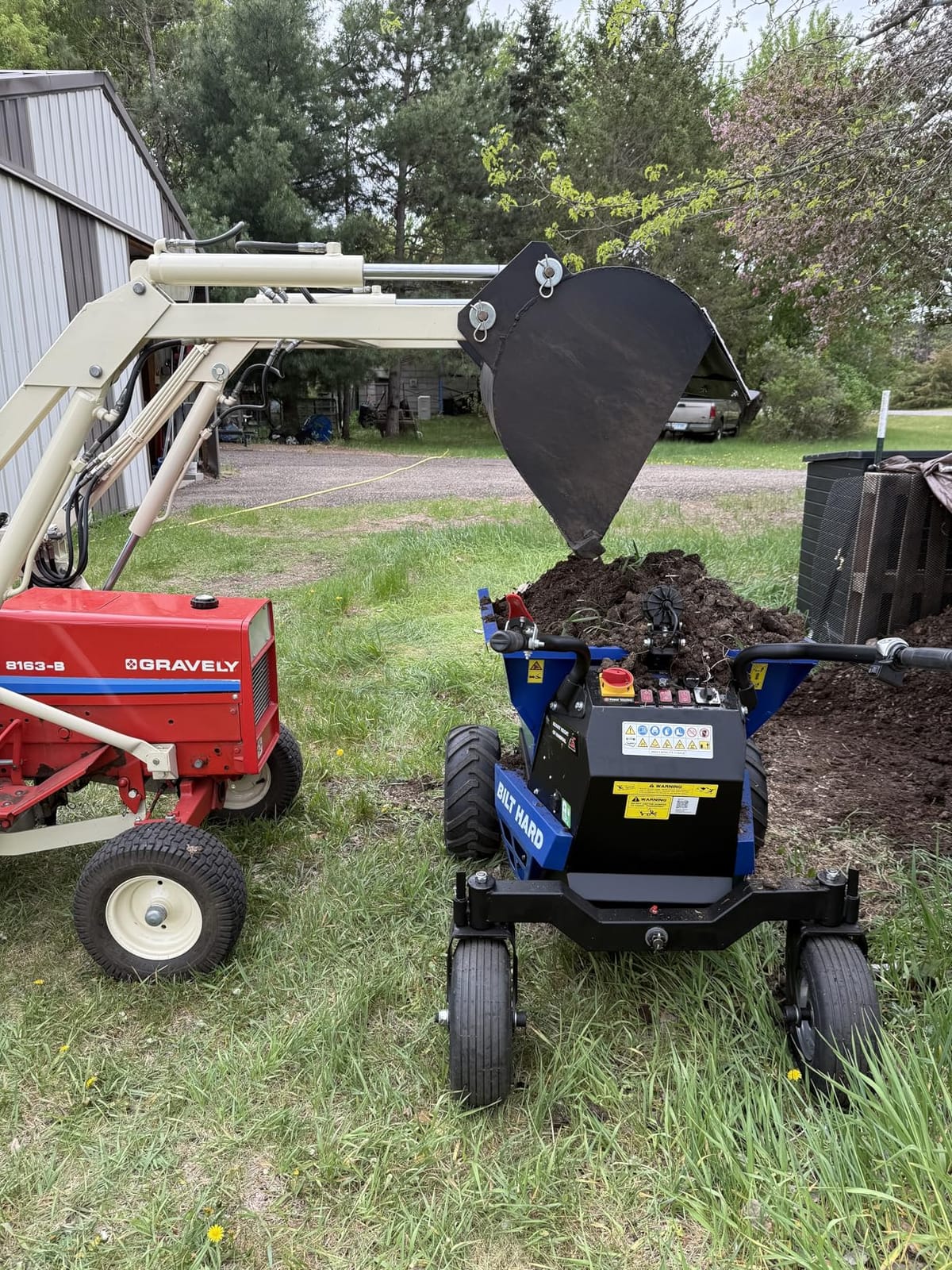BILT HARD 1100 LBS Electric Mini Dumper with 3X Faster Hydraulic Tipping, Battery Powered (48V 32Ah), Wheelbarrow Dump Cart Electric with 1000W Brushless DC Motor for Construction & Job Sites customer photo 1