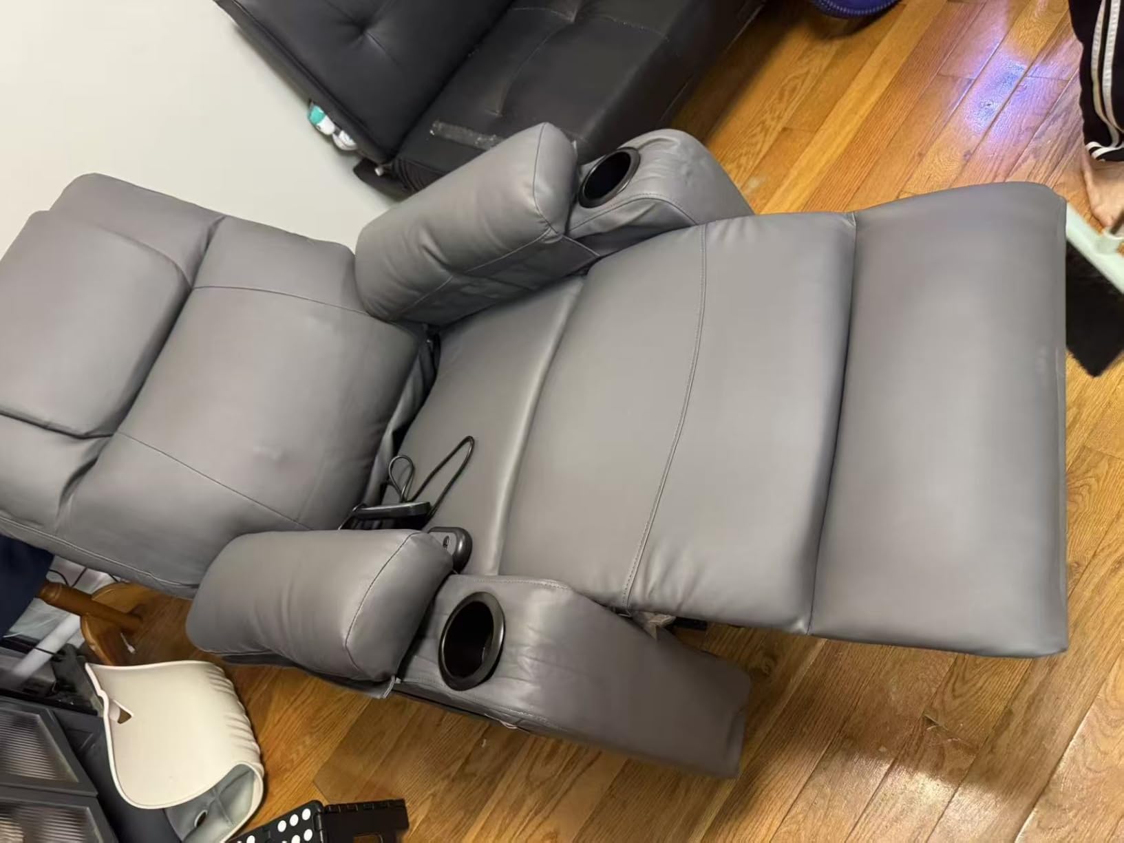 Leather Power Lift Recliner Chair for Elderly, with Massage & Heat, Electric Lifting Chair with Remote Stand Assist, Cup Holders, Reclining Sofa for Living Room, Bedroom, Small Spaces, Brown customer photo 2