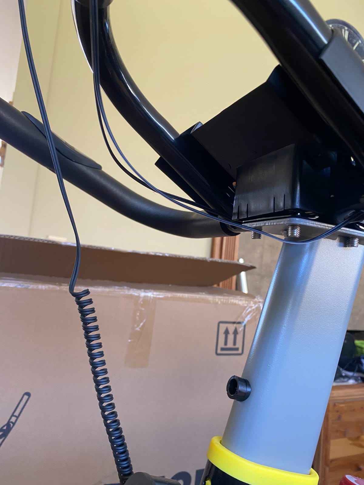 Exercise Bike,Stationary Bike for Home,Magnetic Indoor App Cycling Bike customer photo 2