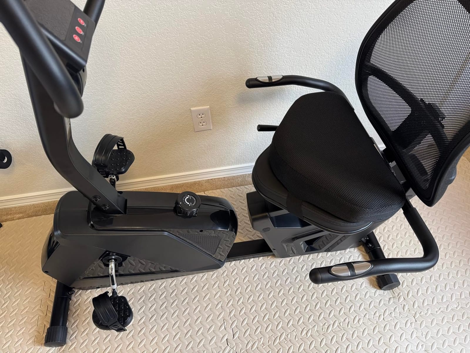 Recumbent Exercise Bike for Home, Magnetic Stationary Bikes for Seniors | Adults Quiet Recumbent Stationary Bike with 16-Level Resistance, Supports 350LB, Heart Rate Handle & LCD Display customer photo 1