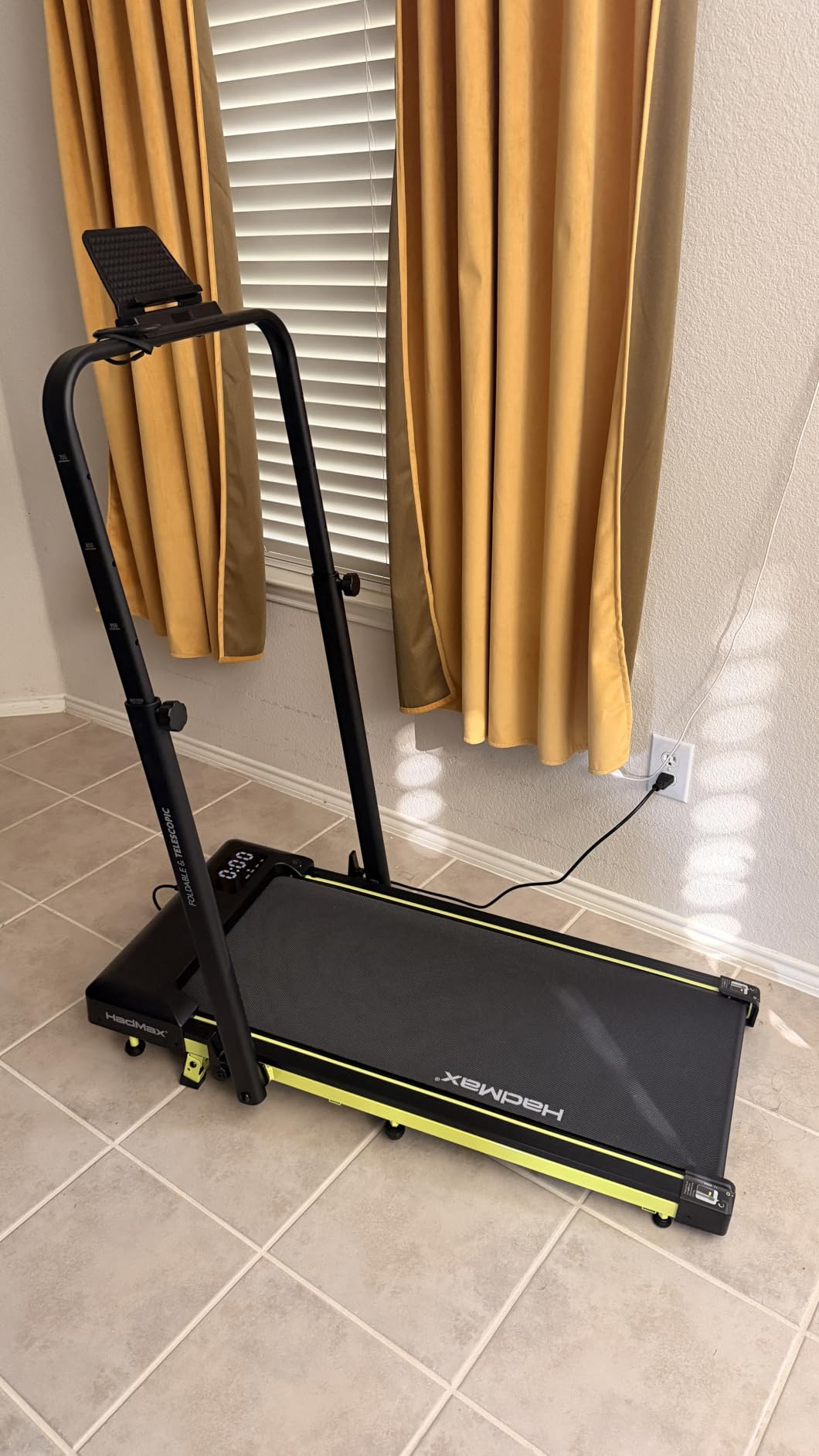 Walking Pad Treadmill with Incline and Height Adjustable Handle Bar customer photo 1