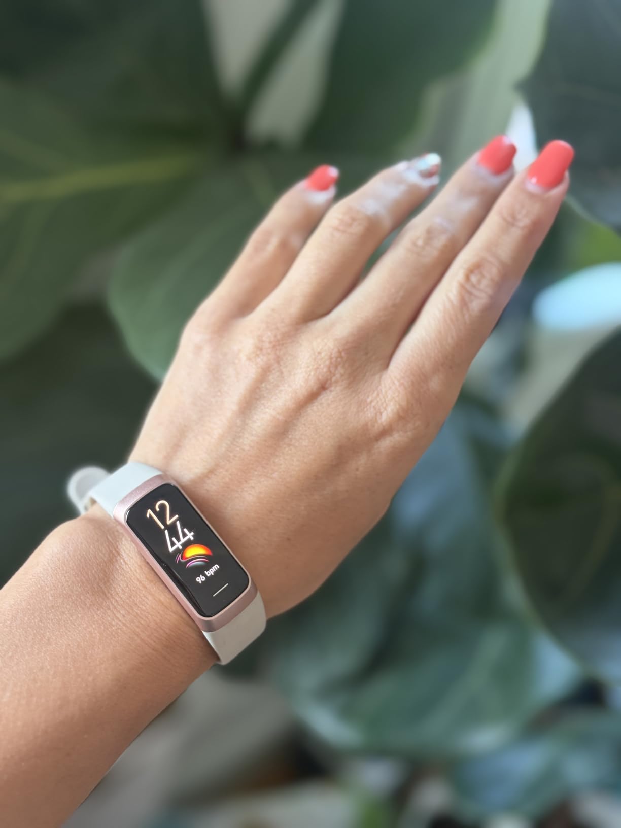 Fitness Tracker with 24/7 Heart Rate Blood Pressure, Activity Trackers Sleep Monitor IP68 Waterproof, 1.10
